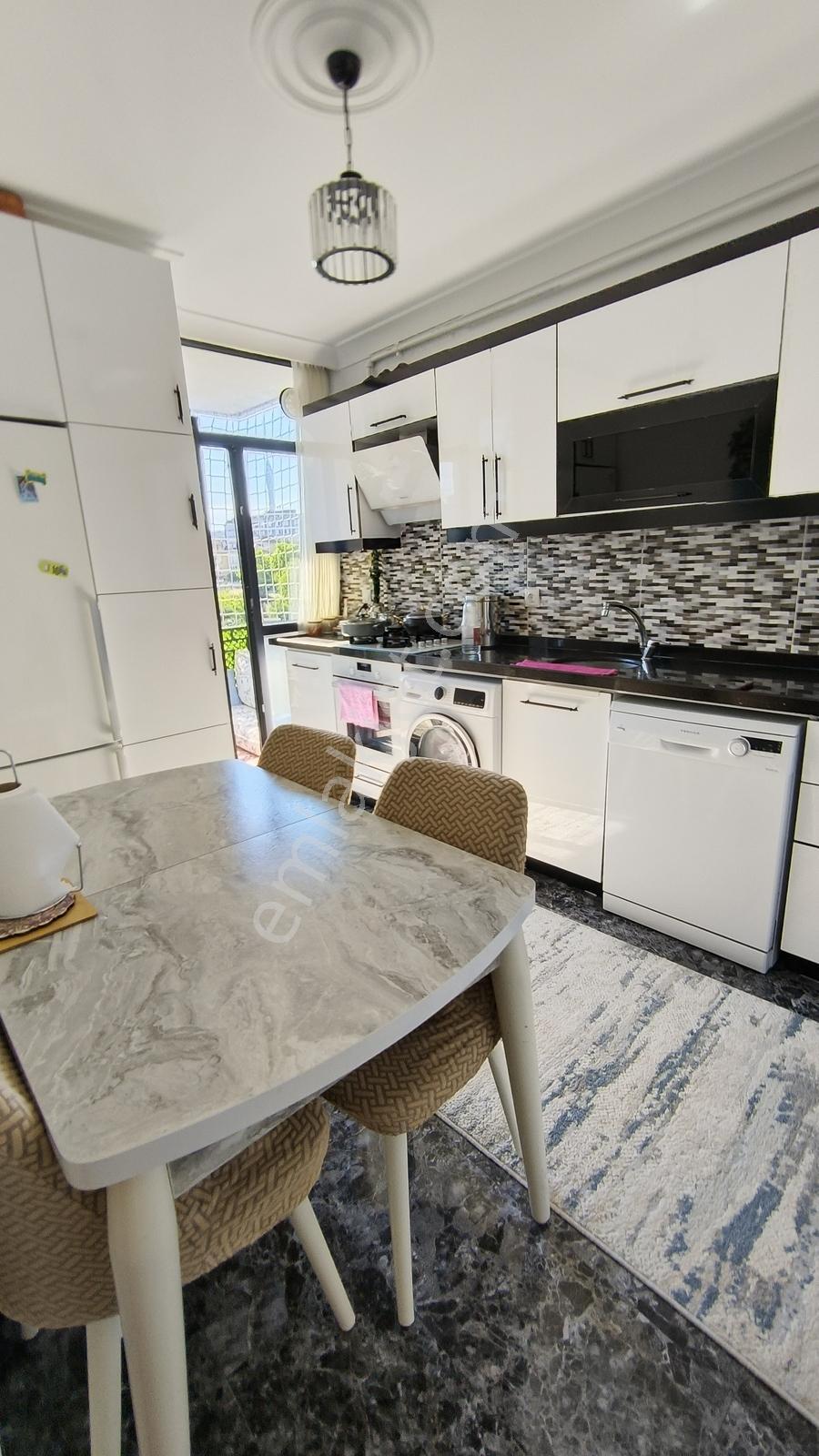 Ataşehir De Site İçinde Otaparklı Geniş Yüksek 2+1 Daire - Görsel 17
