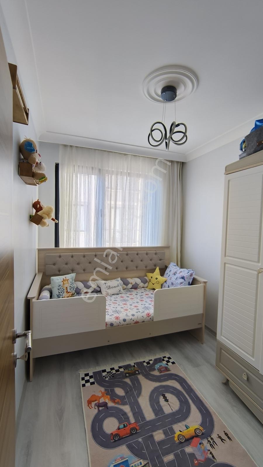 Ataşehir De Site İçinde Otaparklı Geniş Yüksek 2+1 Daire - Görsel 12