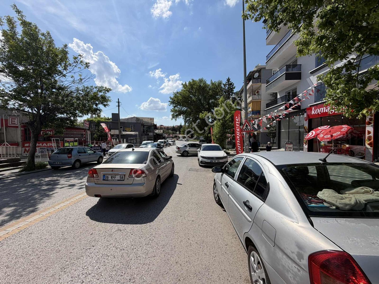 A L C Den Tabela Değeri Yüksek Cadde Üzeri Kiralık Dükkan - Görsel 3