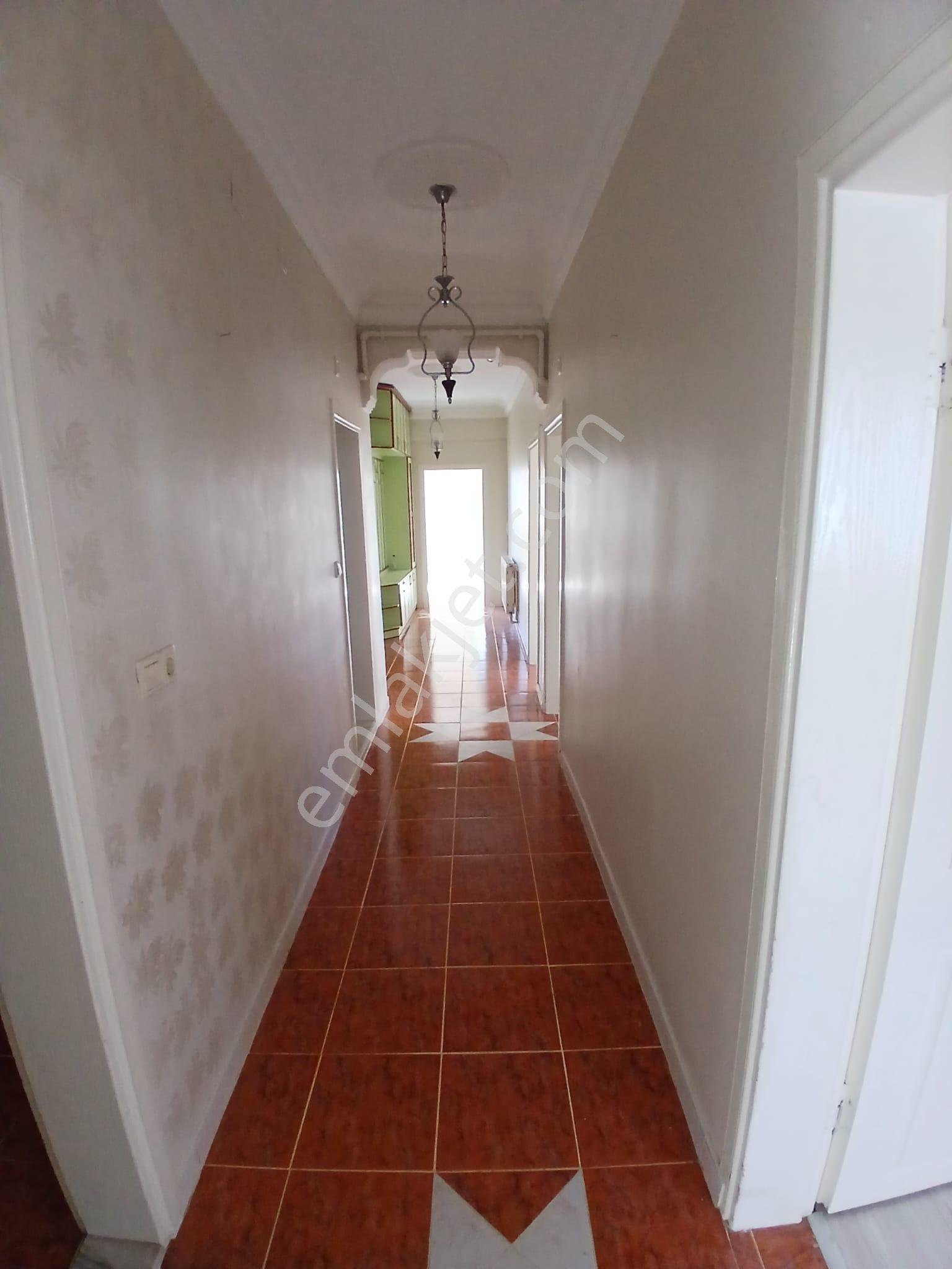 Akçay Emlak'tan Akşehir Çarşı Merkez Stadyum Yanında Bakımlı Kiralık 3+1 Daire - Görsel 29