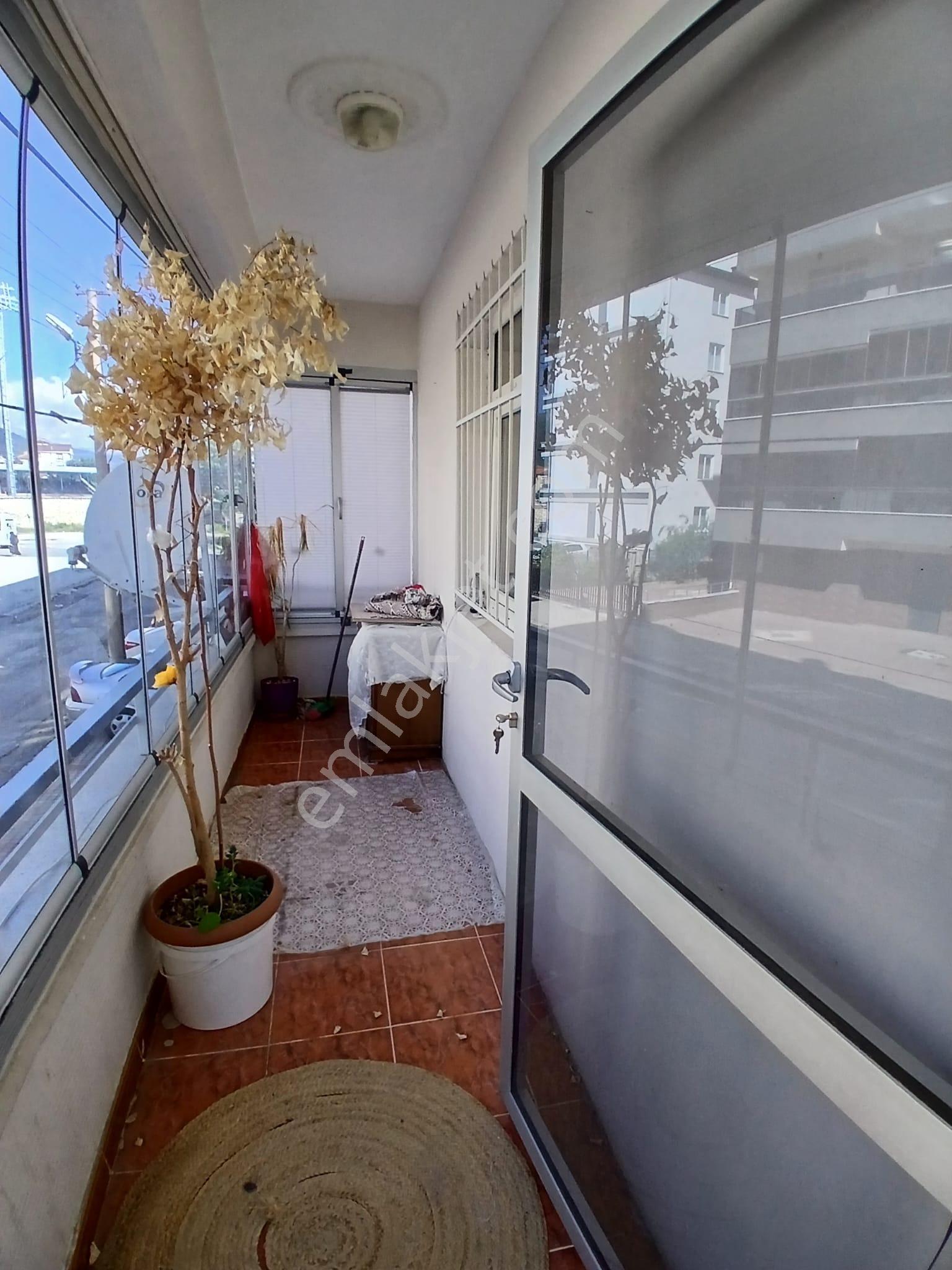 Akçay Emlak'tan Akşehir Çarşı Merkez Stadyum Yanında Bakımlı Kiralık 3+1 Daire - Görsel 31