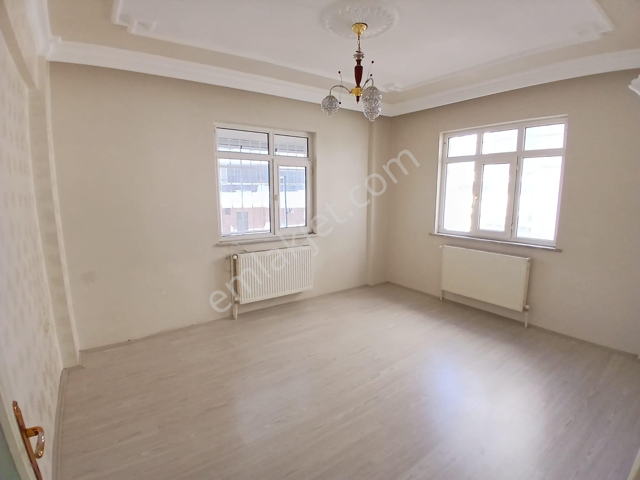 Akçay Emlak'tan Akşehir Çarşı Merkez Stadyum Yanında Bakımlı Kiralık 3+1 Daire - Görsel 20