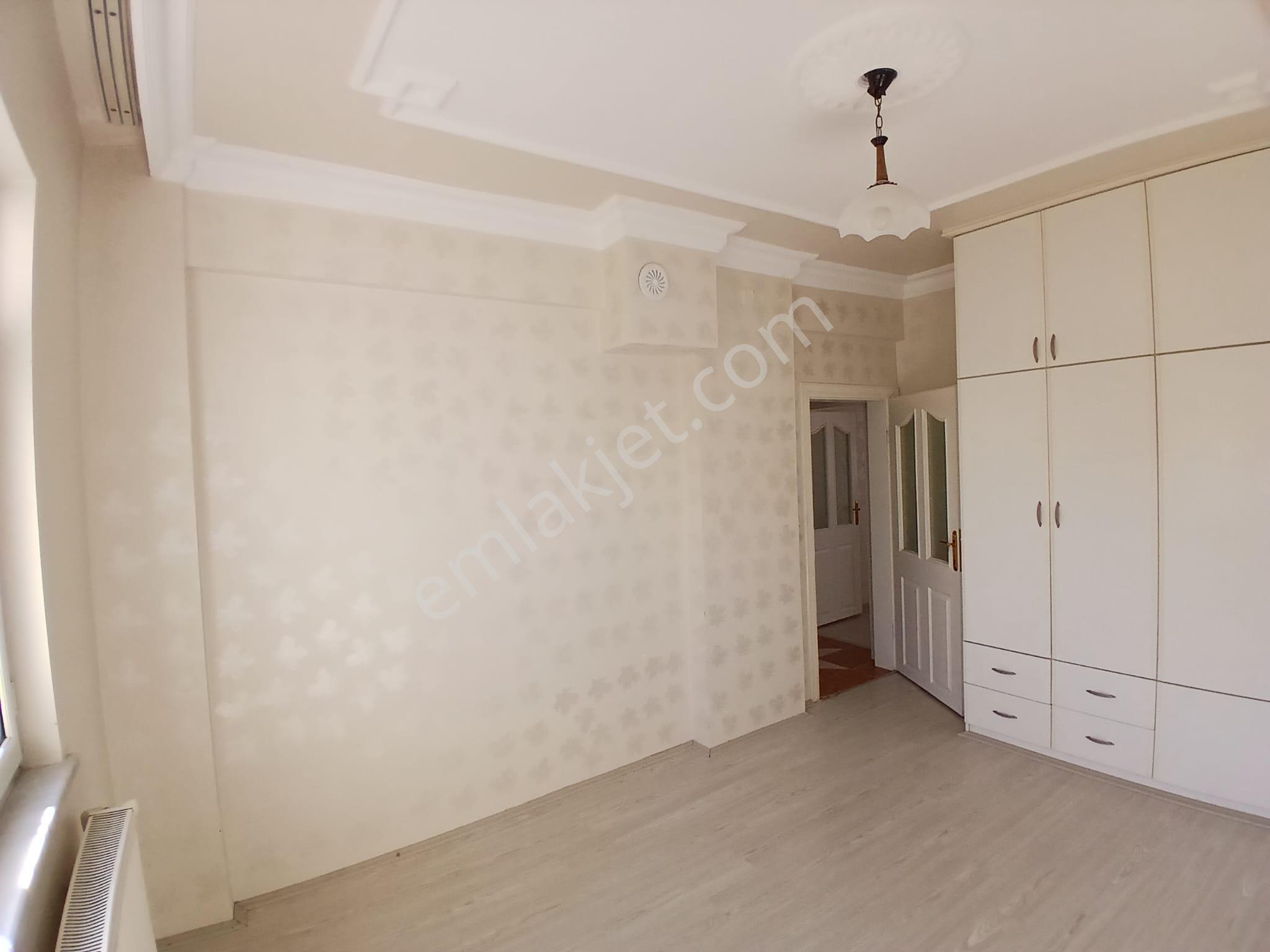 Akçay Emlak'tan Akşehir Çarşı Merkez Stadyum Yanında Bakımlı Kiralık 3+1 Daire - Görsel 26