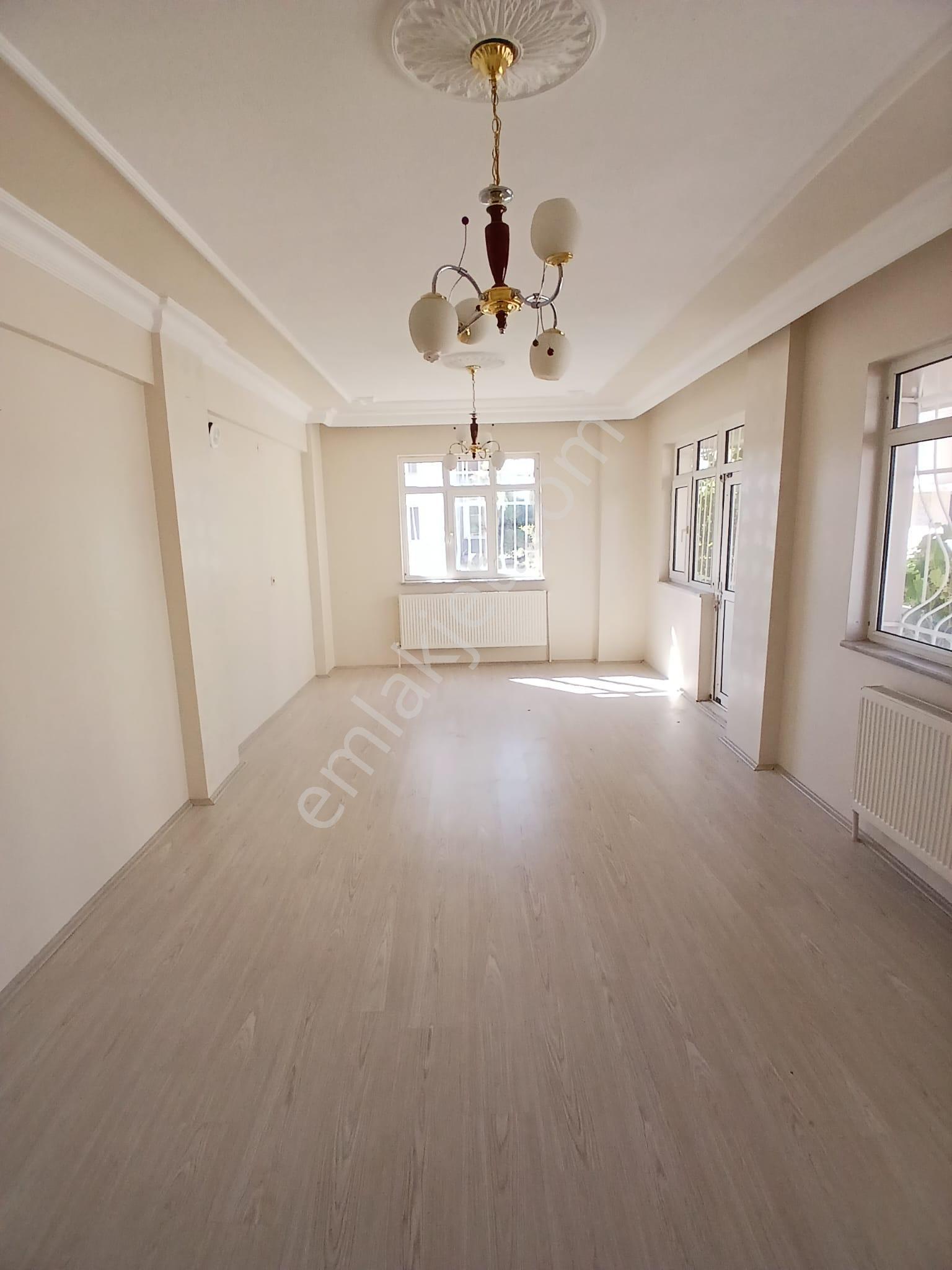 Akçay Emlak'tan Akşehir Çarşı Merkez Stadyum Yanında Bakımlı Kiralık 3+1 Daire - Görsel 35