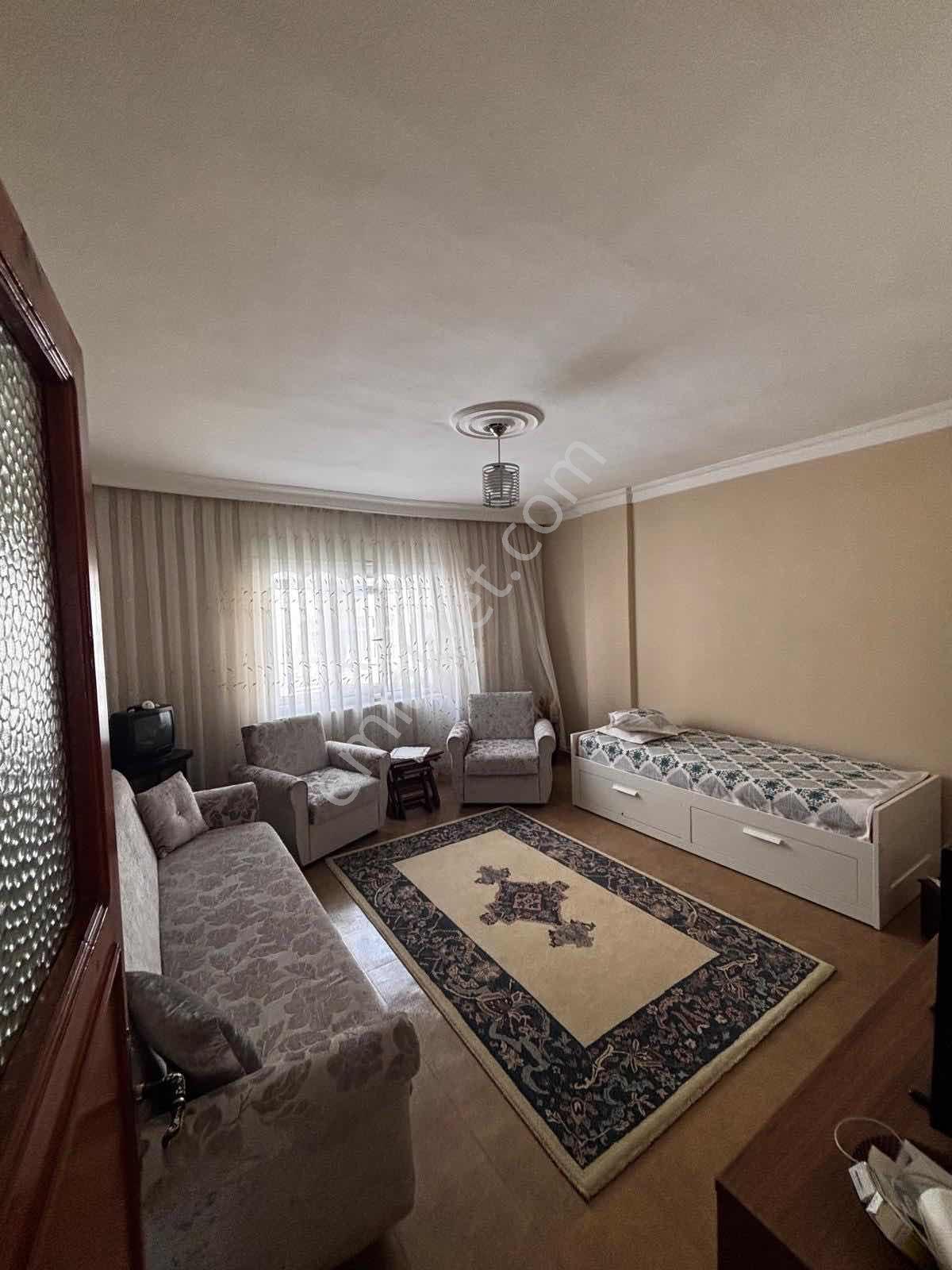 Emirsultan Mahallesinde Satılık 2+1 Daire | Kaçırılmaz Fiyat - Görsel 2