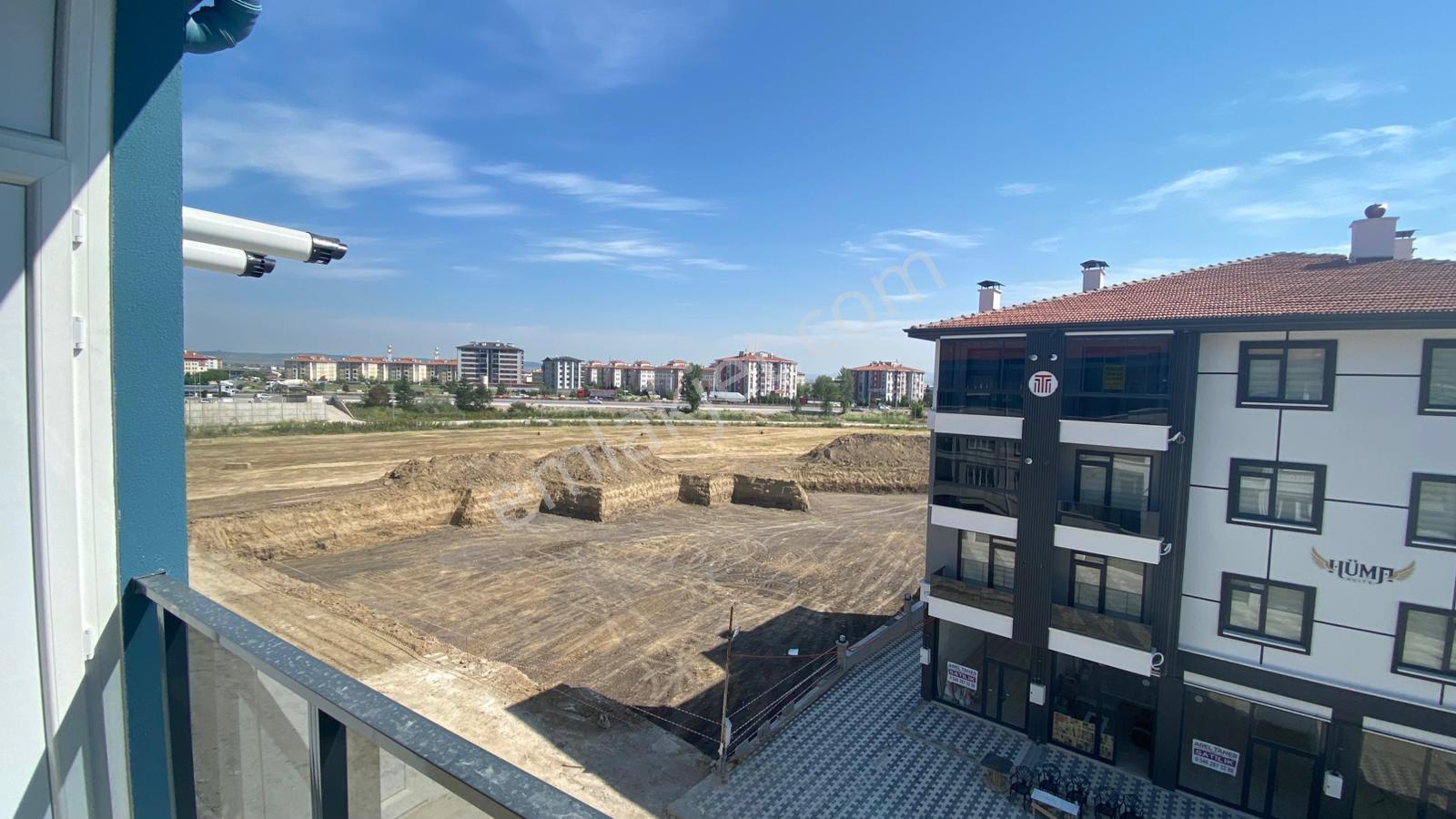 Afyon Özsu Emlak'tan Diş Hastanesi Arkası Eşyalı 1+1 Daireler - Görsel 6