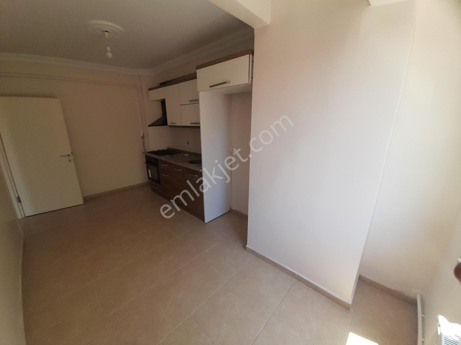 Kerim'den Ayvacık'ta Çarşı Konumda 2+1 Kiralık Daire - Görsel 30