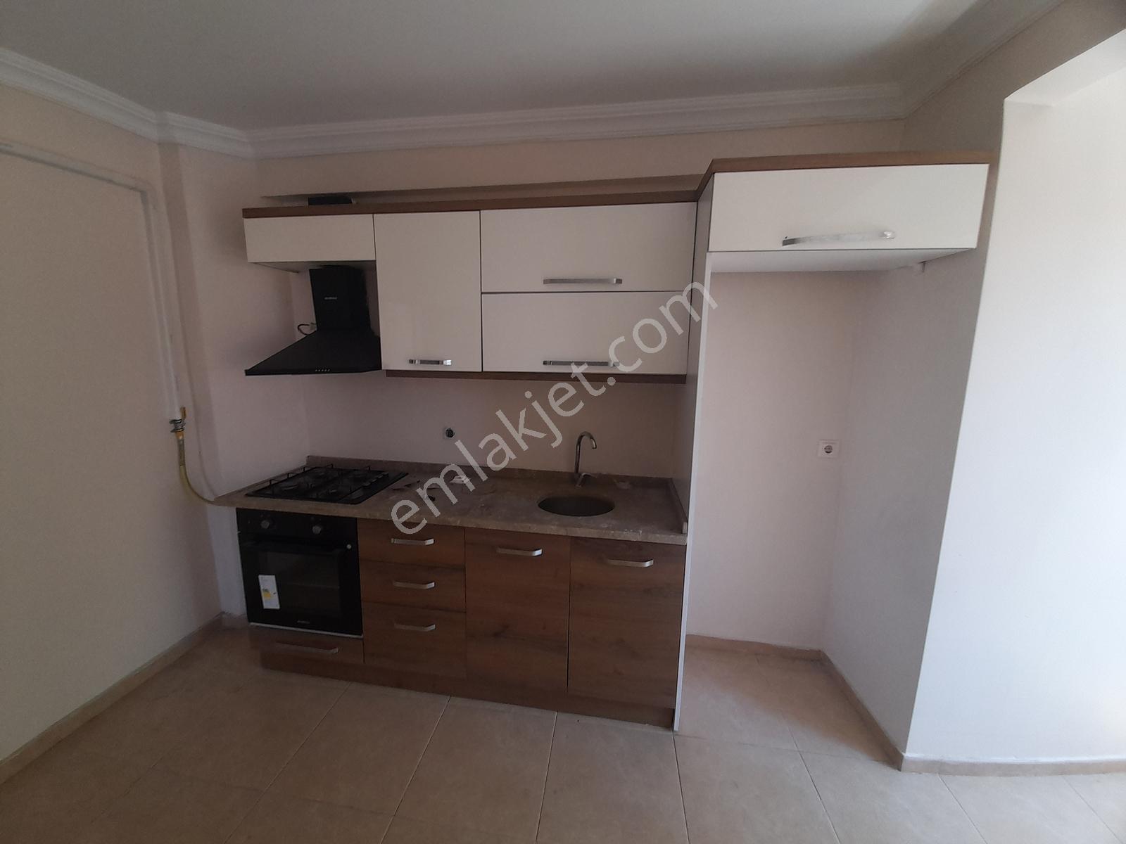 Kerim'den Ayvacık'ta Çarşı Konumda 2+1 Kiralık Daire - Görsel 11