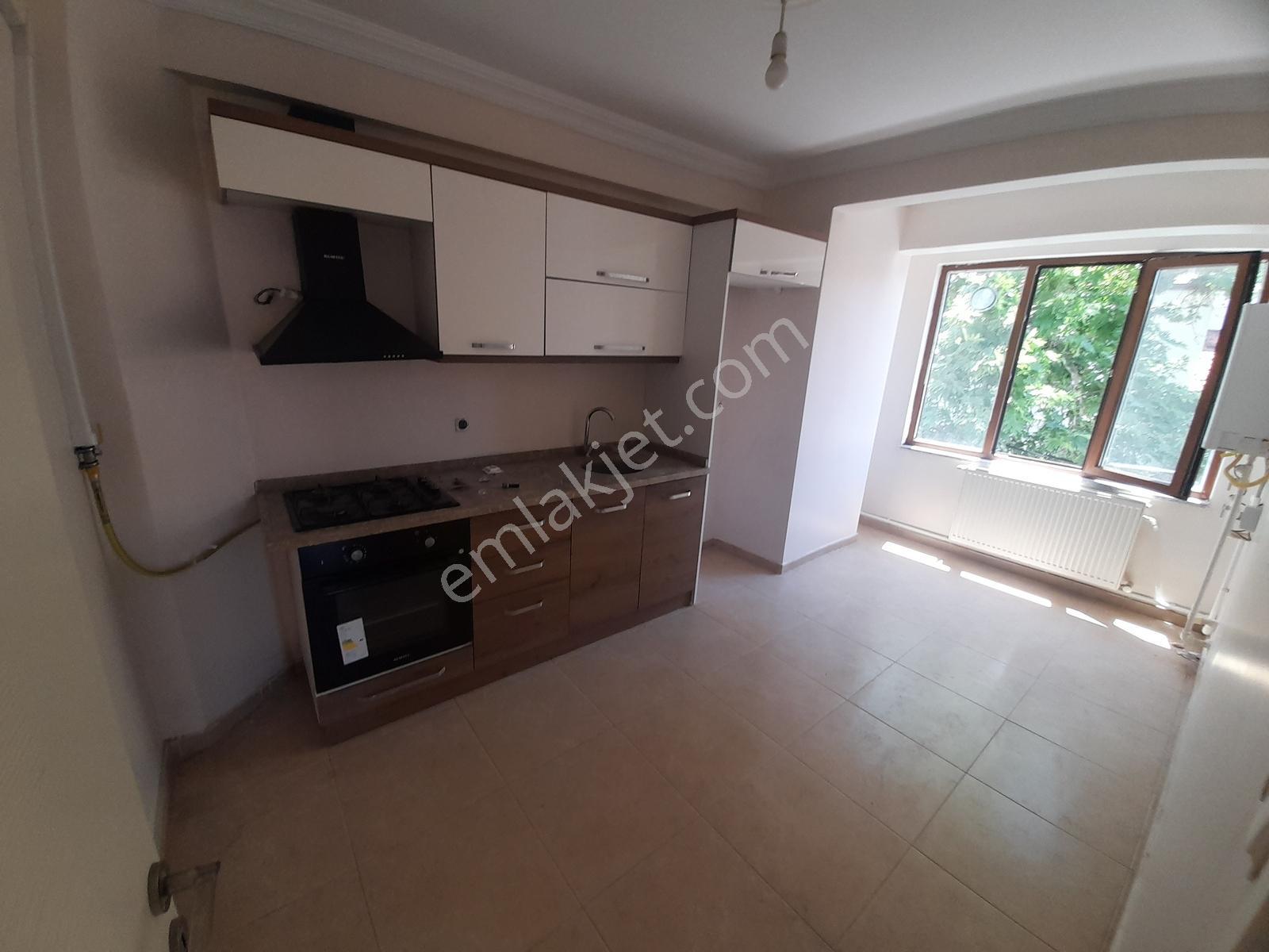 Kerim'den Ayvacık'ta Çarşı Konumda 2+1 Kiralık Daire - Görsel 29