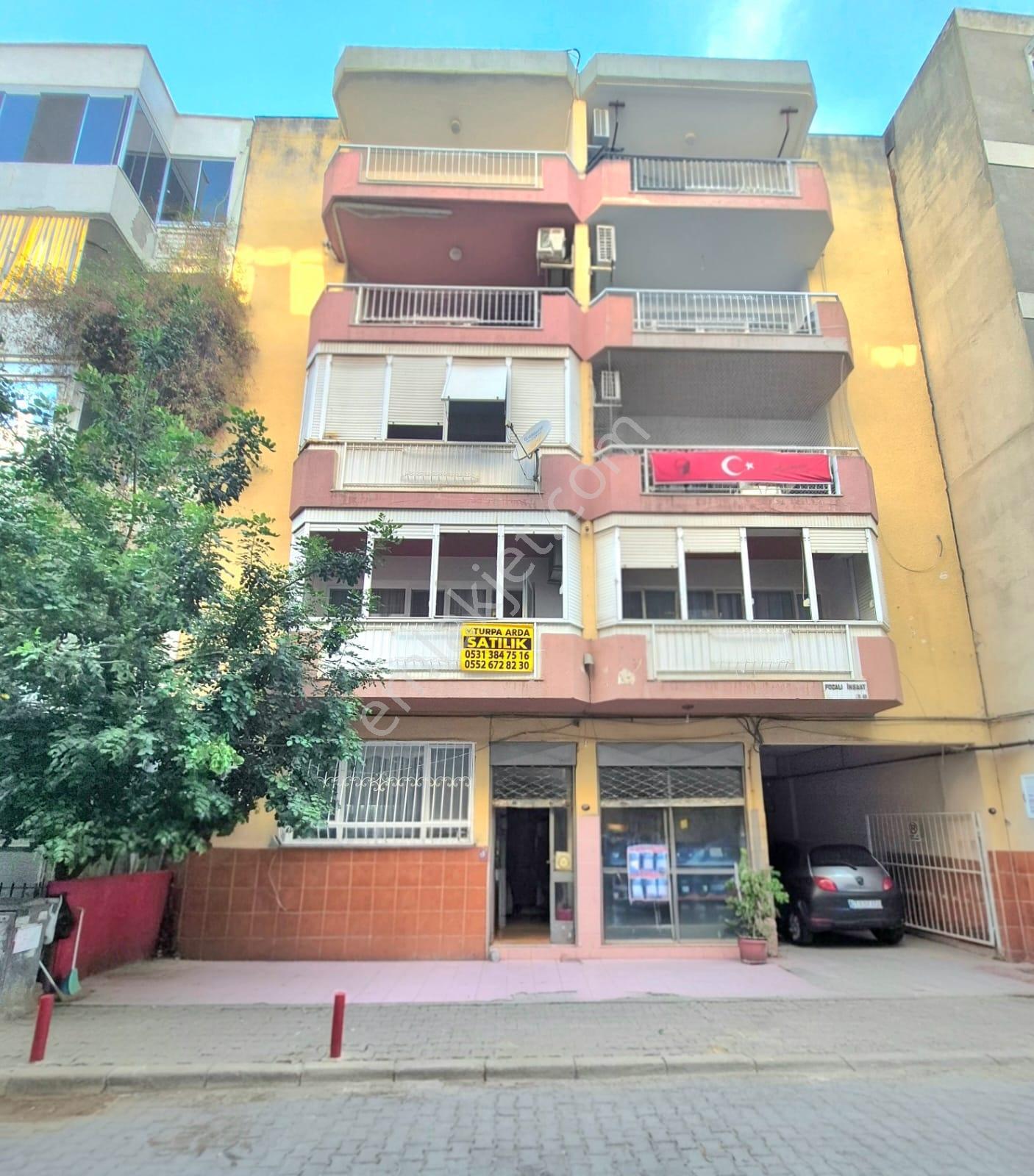 K.yaka Zübeyde Hnm Anıtı Yakını Otoparklı D. Gazlı 3+1 150 M2
