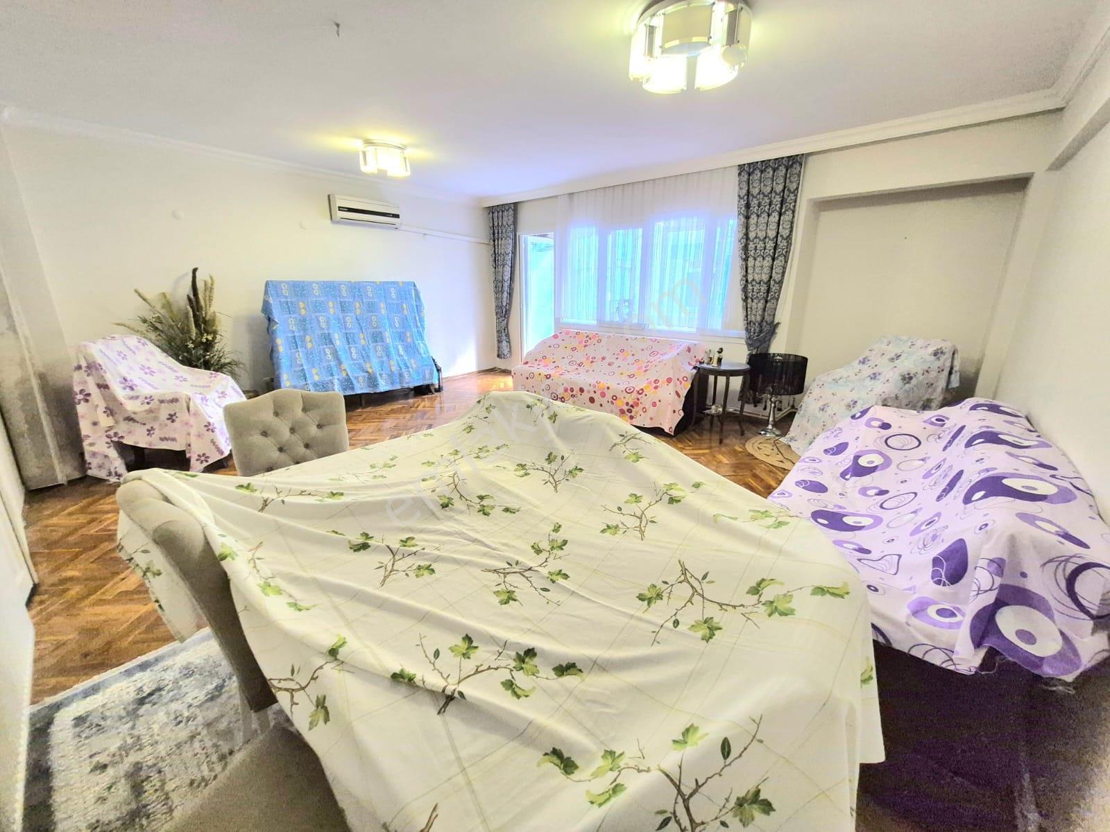 K.yaka Zübeyde Hnm Anıtı Yakını Otoparklı D. Gazlı 3+1 150 M2 - Görsel 18