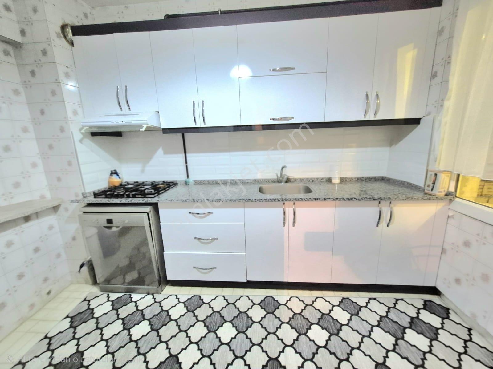 K.yaka Zübeyde Hnm Anıtı Yakını Otoparklı D. Gazlı 3+1 150 M2 - Görsel 30