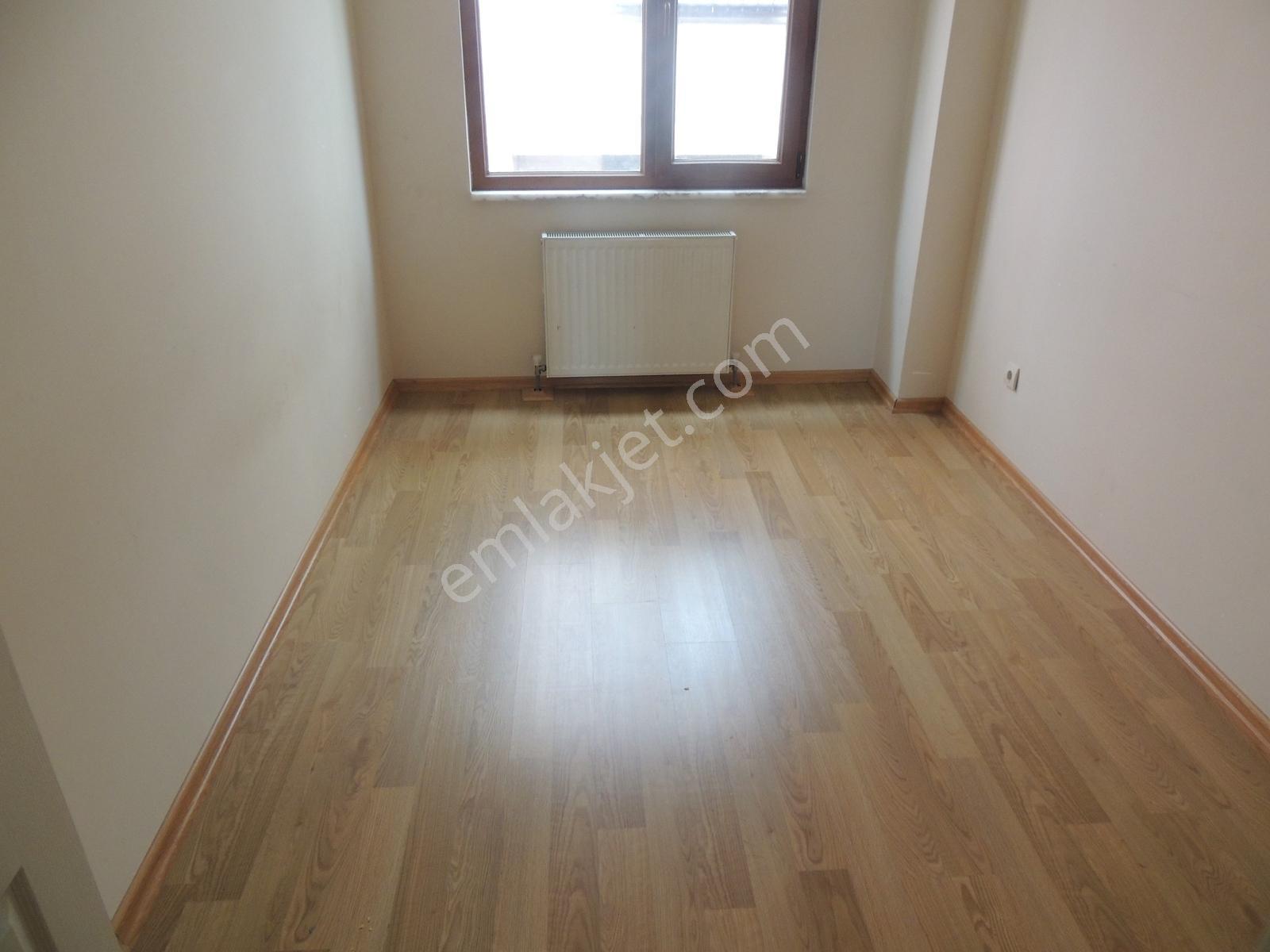 Evinibul'dan Metroya Yakın İskanlı Binada 100m2 3+1 Arakat - Görsel 8
