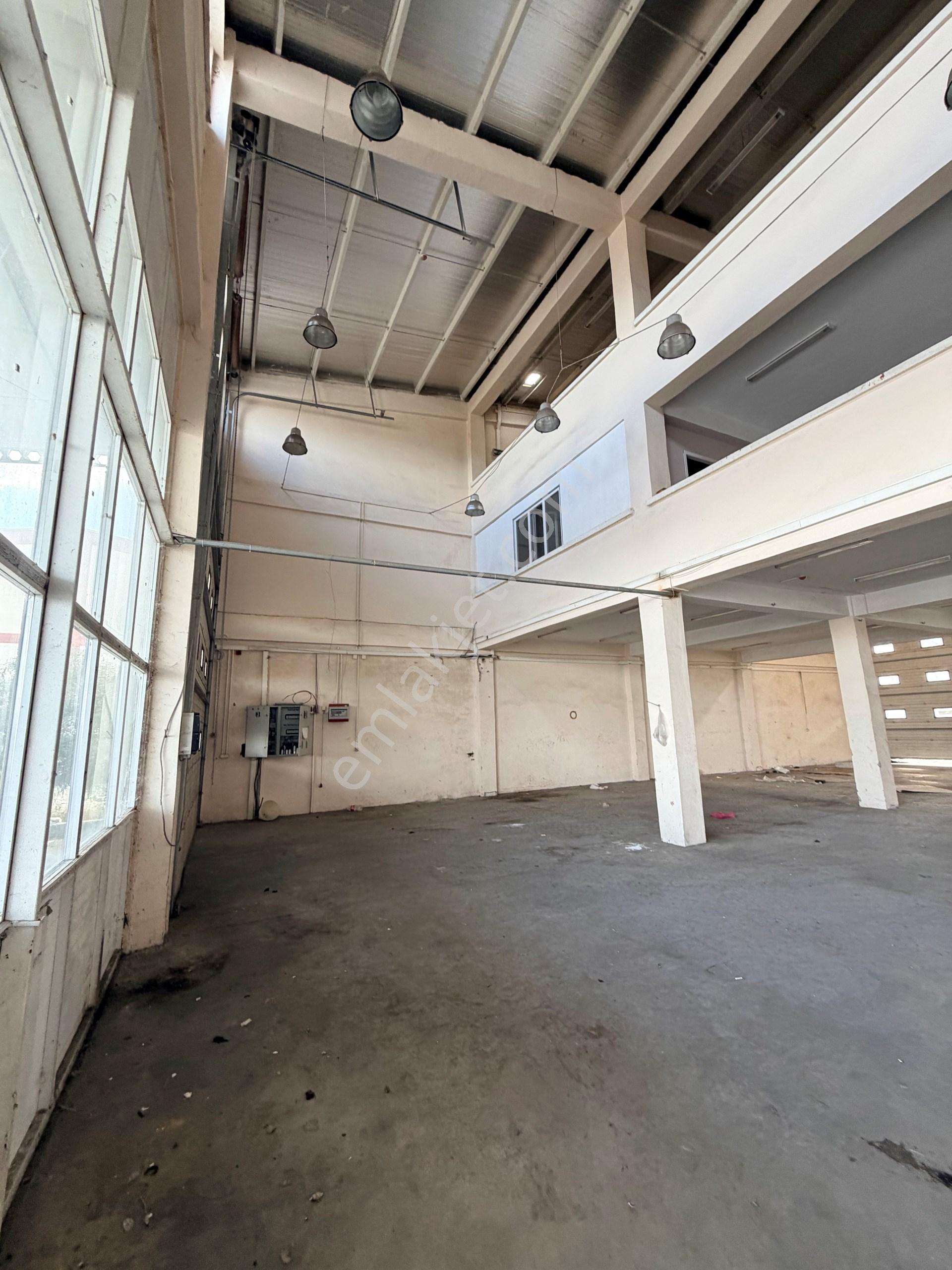 Altıayak Sanayi Bölgesi'nde 4 Adet Tır Giriş Kapısı Bulunan 1.200 M² Ticari Alan Kiralık. - Görsel 10
