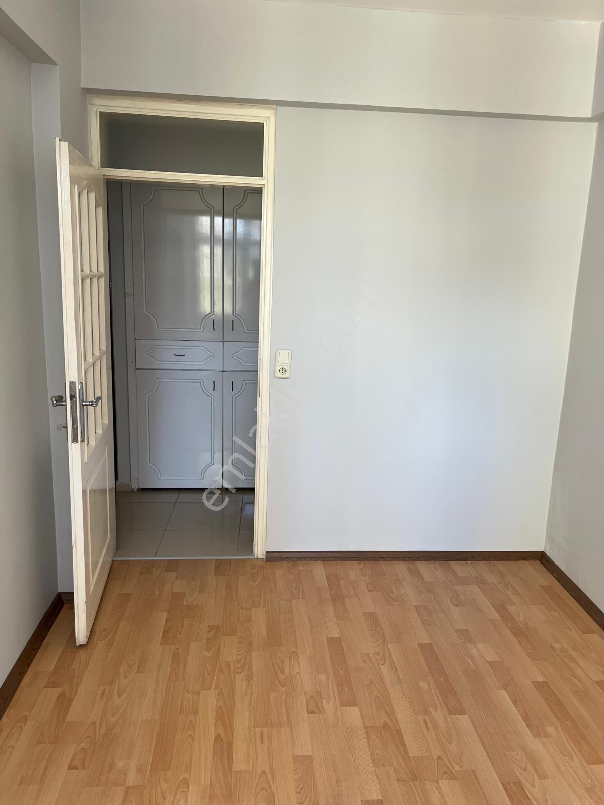 Ciftlik Mahallesinde İci Temiz Satılık Daire - Görsel 15