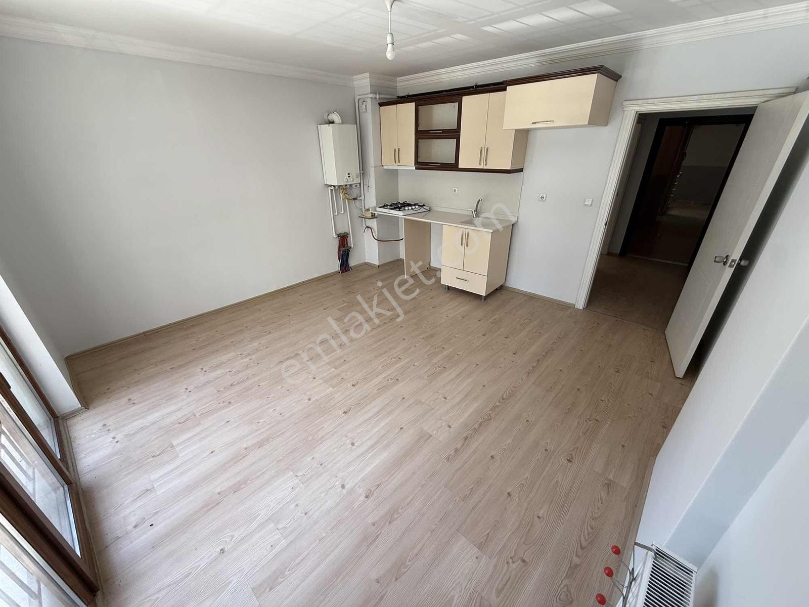 Bahçelievler Metro Yakını Katt Kiralık 1+1 Daire - Görsel 7