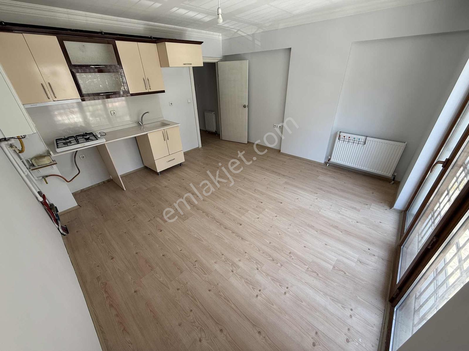 Bahçelievler Metro Yakını Katt Kiralık 1+1 Daire - Görsel 14