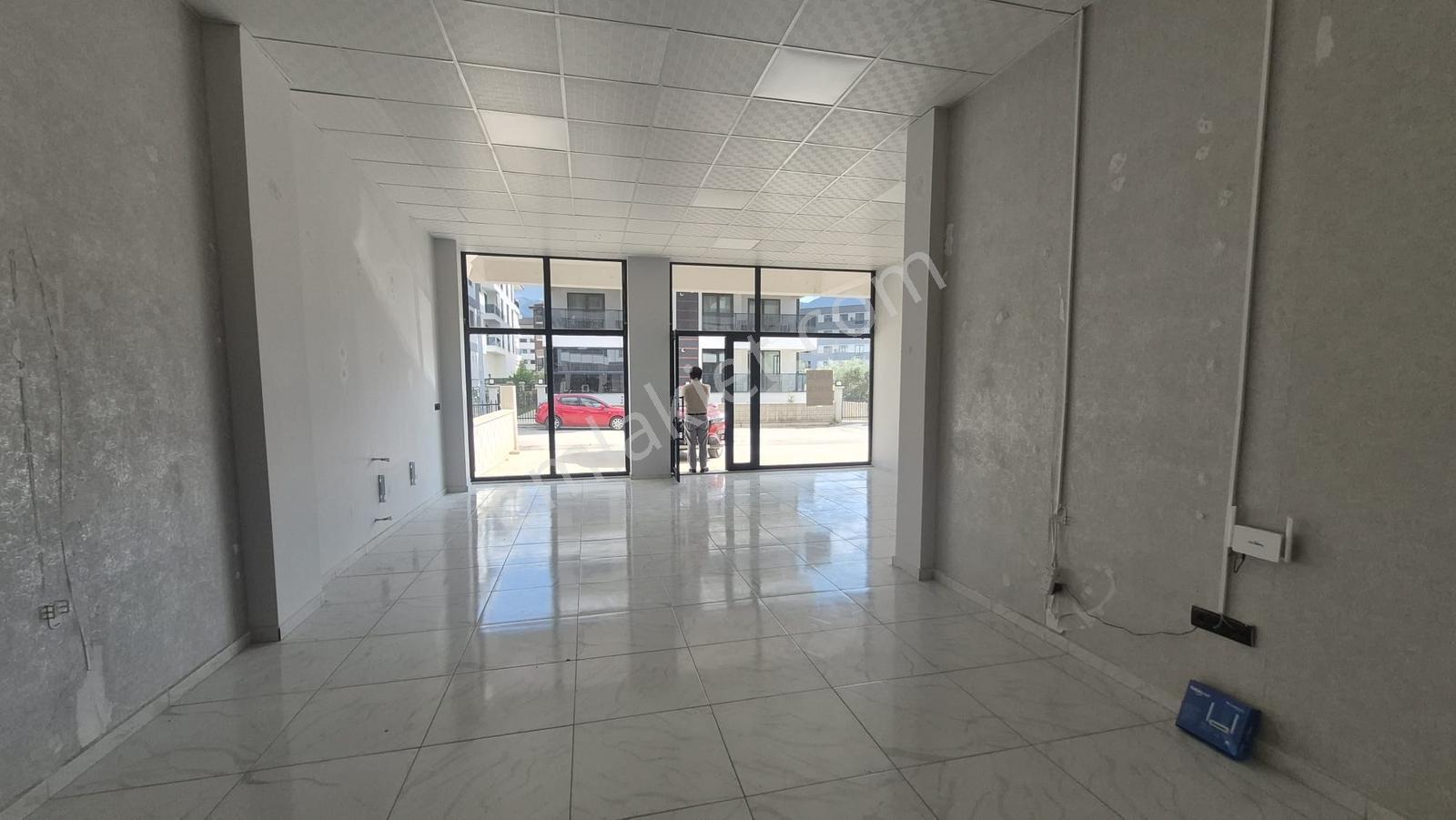Lobby Fortis'ten Karahasanlı Mahallesinde Kiralık 80 M2 Dükkan - Görsel 6