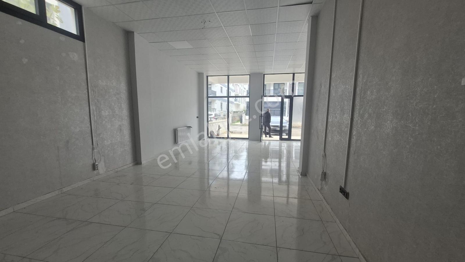 Lobby Fortis'ten Karahasanlı Mahallesinde Kiralık 80 M2 Dükkan - Görsel 7