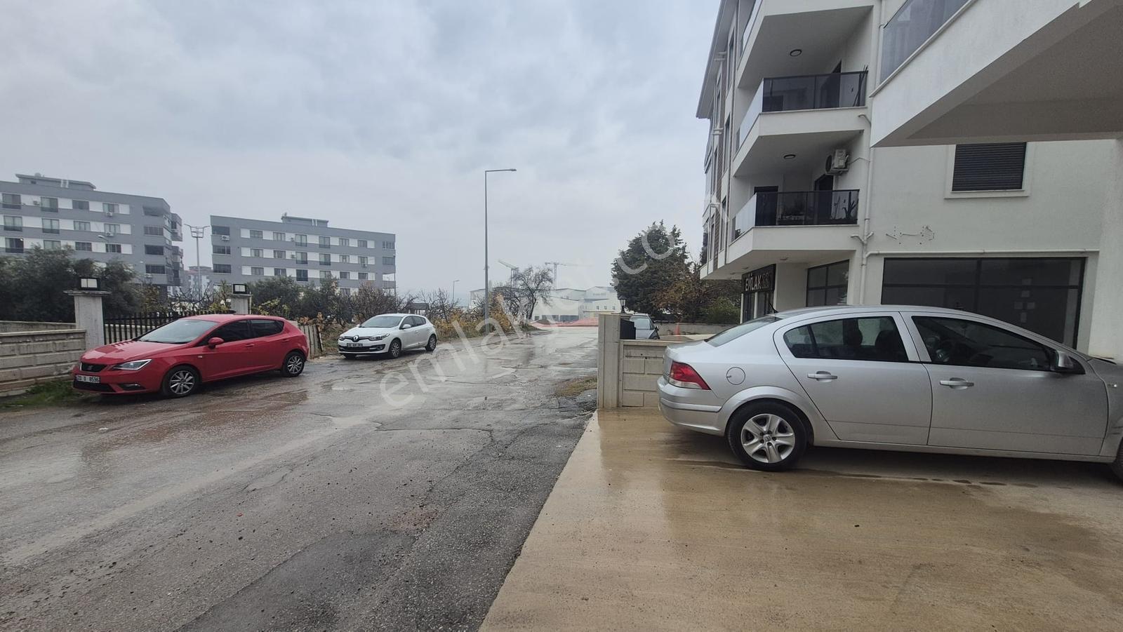 Lobby Fortis'ten Karahasanlı Mahallesinde Kiralık 80 M2 Dükkan - Görsel 10