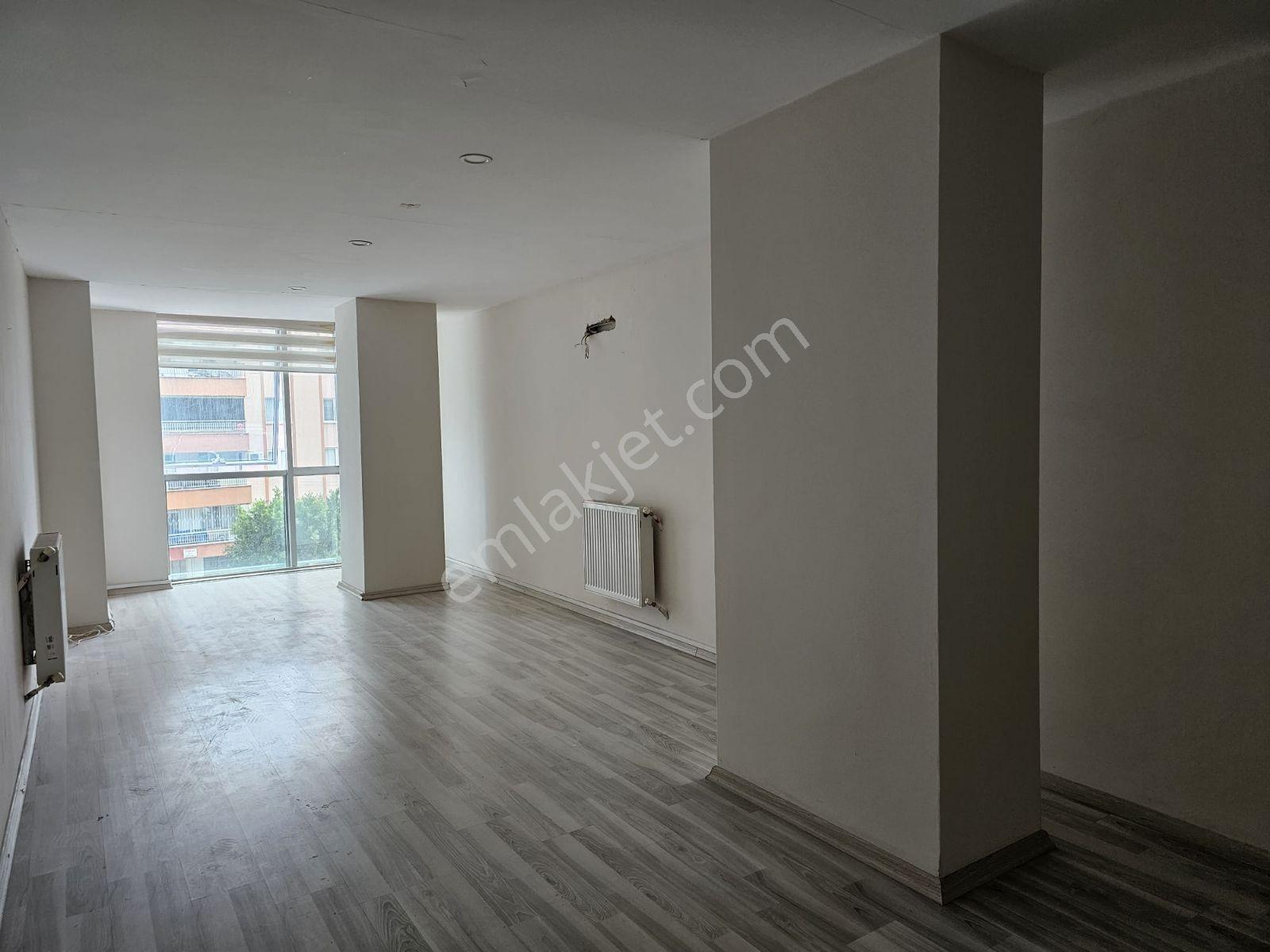 Yıldız Mah.plaza Katında Masrafsız Kiralık 220 M2 Ofis - Görsel 4