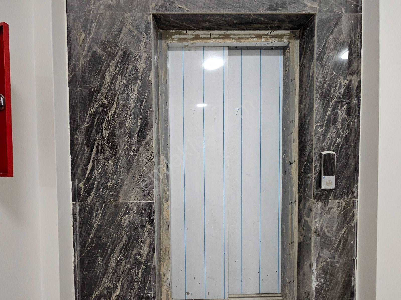 Genç Osman Caddesi’ne Cephe Site İçi Satılık Daireler - Görsel 34