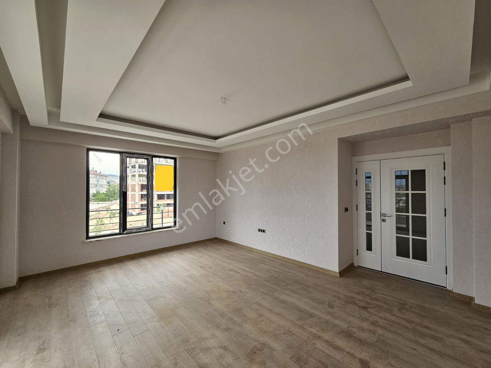 Genç Osman Caddesi’ne Cephe Site İçi Satılık Daireler - Görsel 10