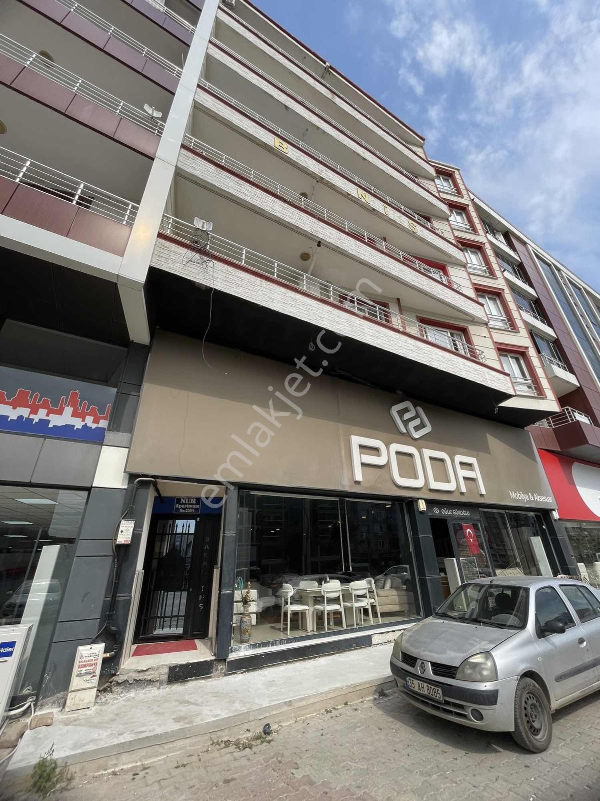 Aydın Caddesi'nde | 115 M² Net | Ferah | Arakat | 3+1 Satılık - Görsel 25
