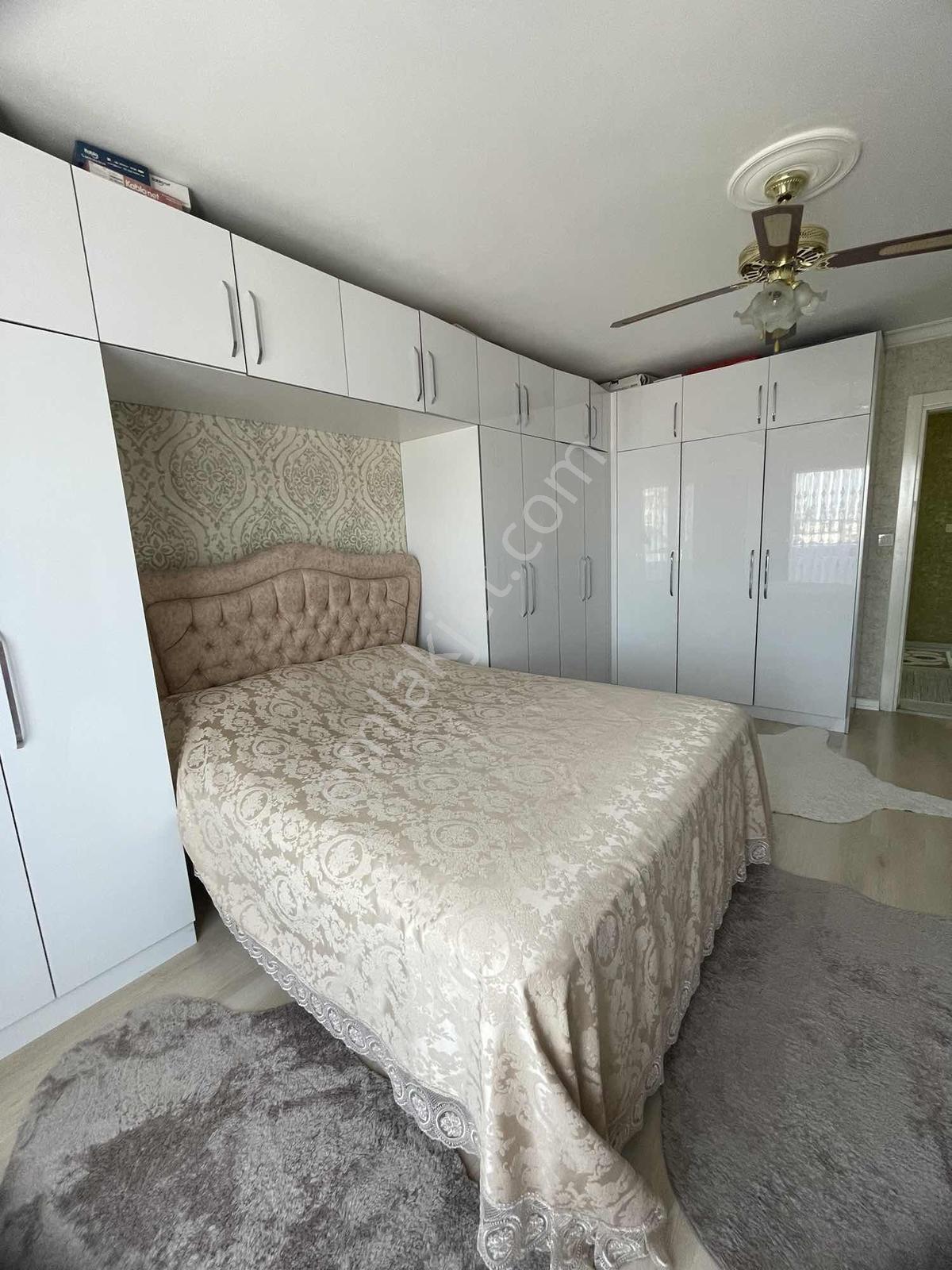 Aydın Caddesi'nde | 115 M² Net | Ferah | Arakat | 3+1 Satılık - Görsel 9