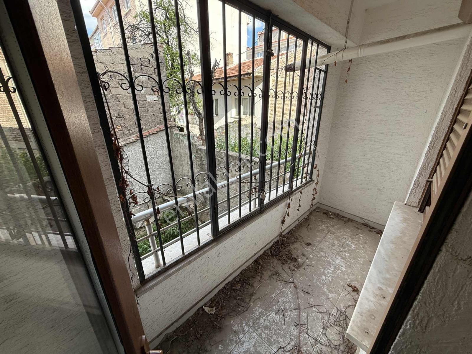 Emek Mah. Cadde Üzeri 3+1 140m2 Daire - Görsel 8