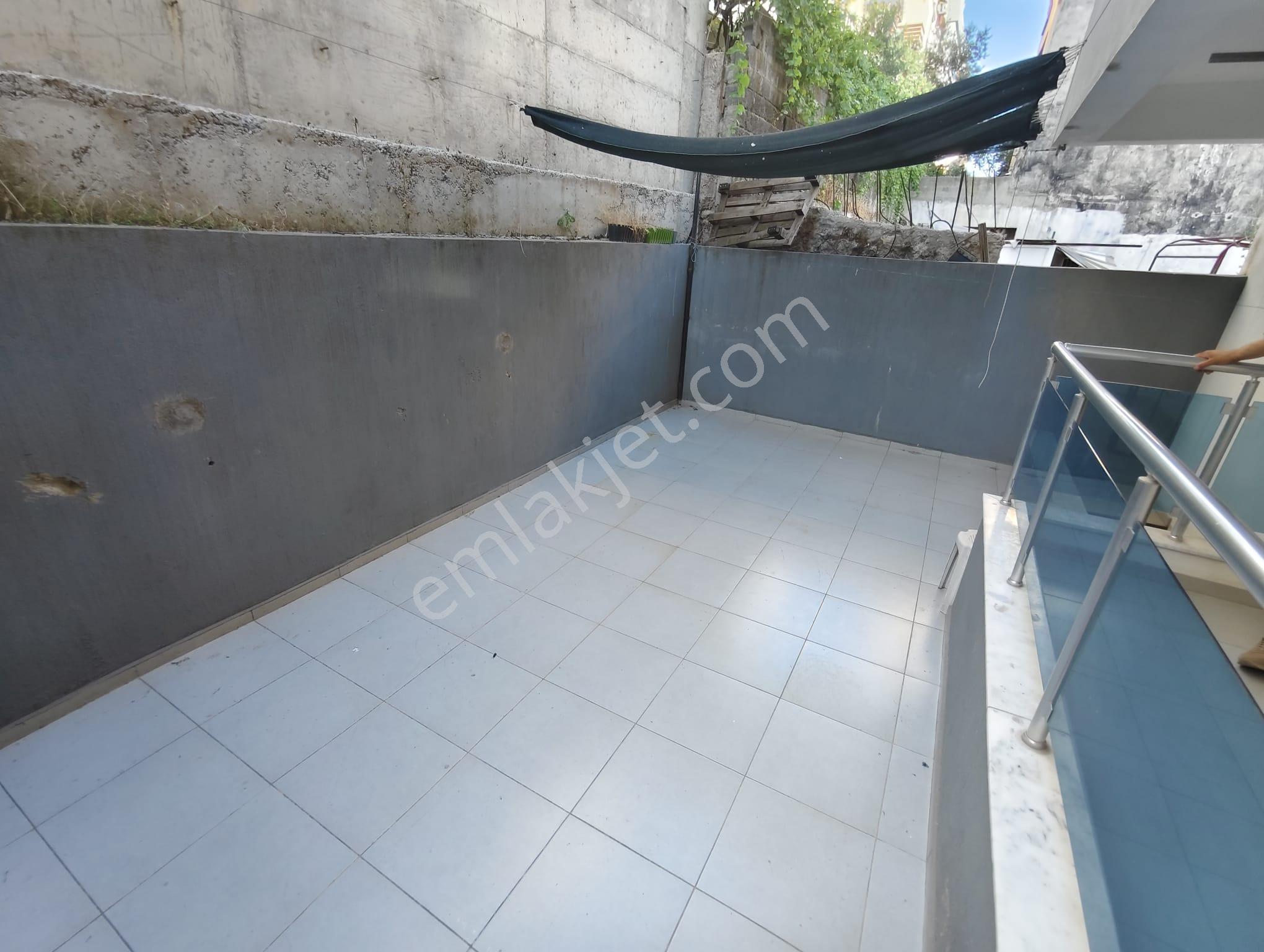 Küçük Çiğli Mahallesinde Ebeveyn Banyolu 3+1 Kiralık Daire - Görsel 25