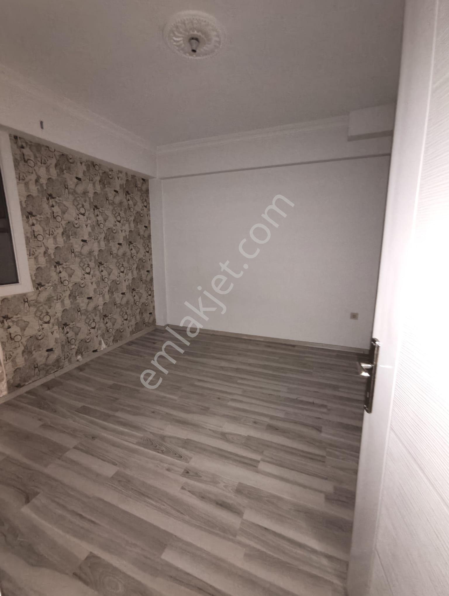 Küçük Çiğli Mahallesinde Ebeveyn Banyolu 3+1 Kiralık Daire - Görsel 9