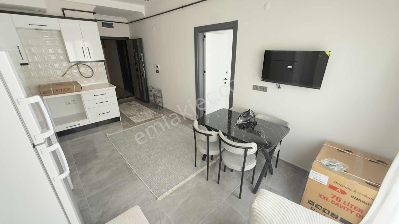 Burhan Erdayı İlkokulunun Yanında Kiralık Eşyalı 1+1 Sıfır Daire - Görsel 17