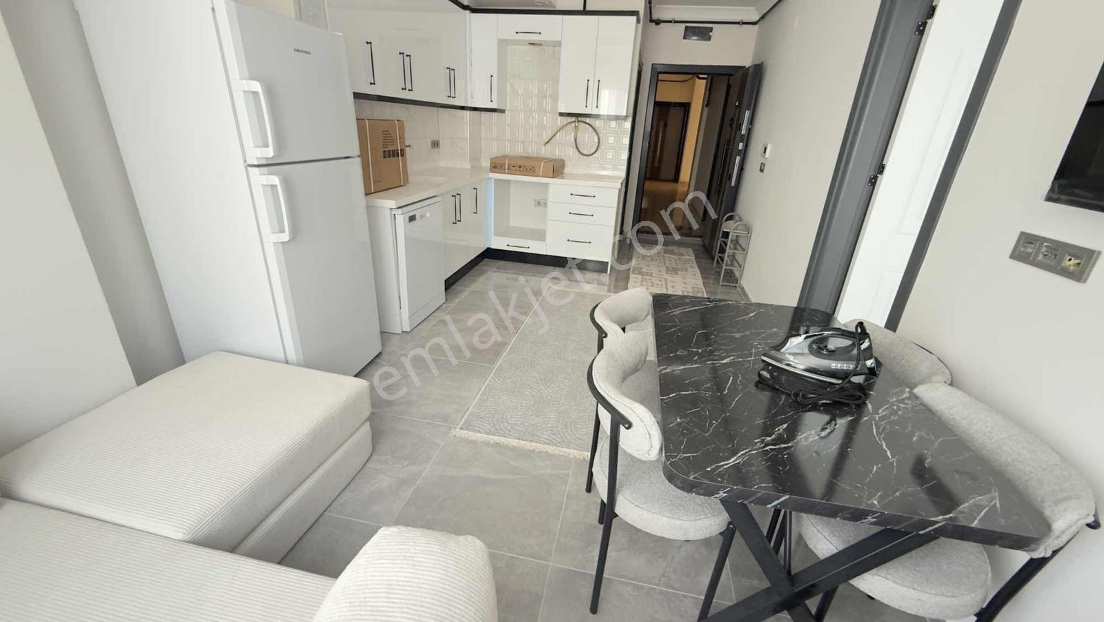 Burhan Erdayı İlkokulunun Yanında Kiralık Eşyalı 1+1 Sıfır Daire - Görsel 19