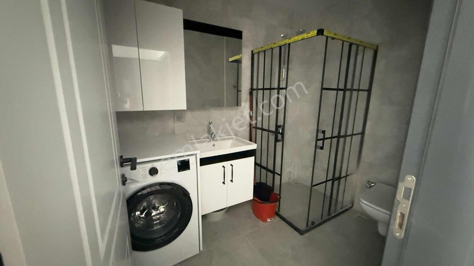Burhan Erdayı İlkokulunun Yanında Kiralık Eşyalı 1+1 Sıfır Daire - Görsel 18