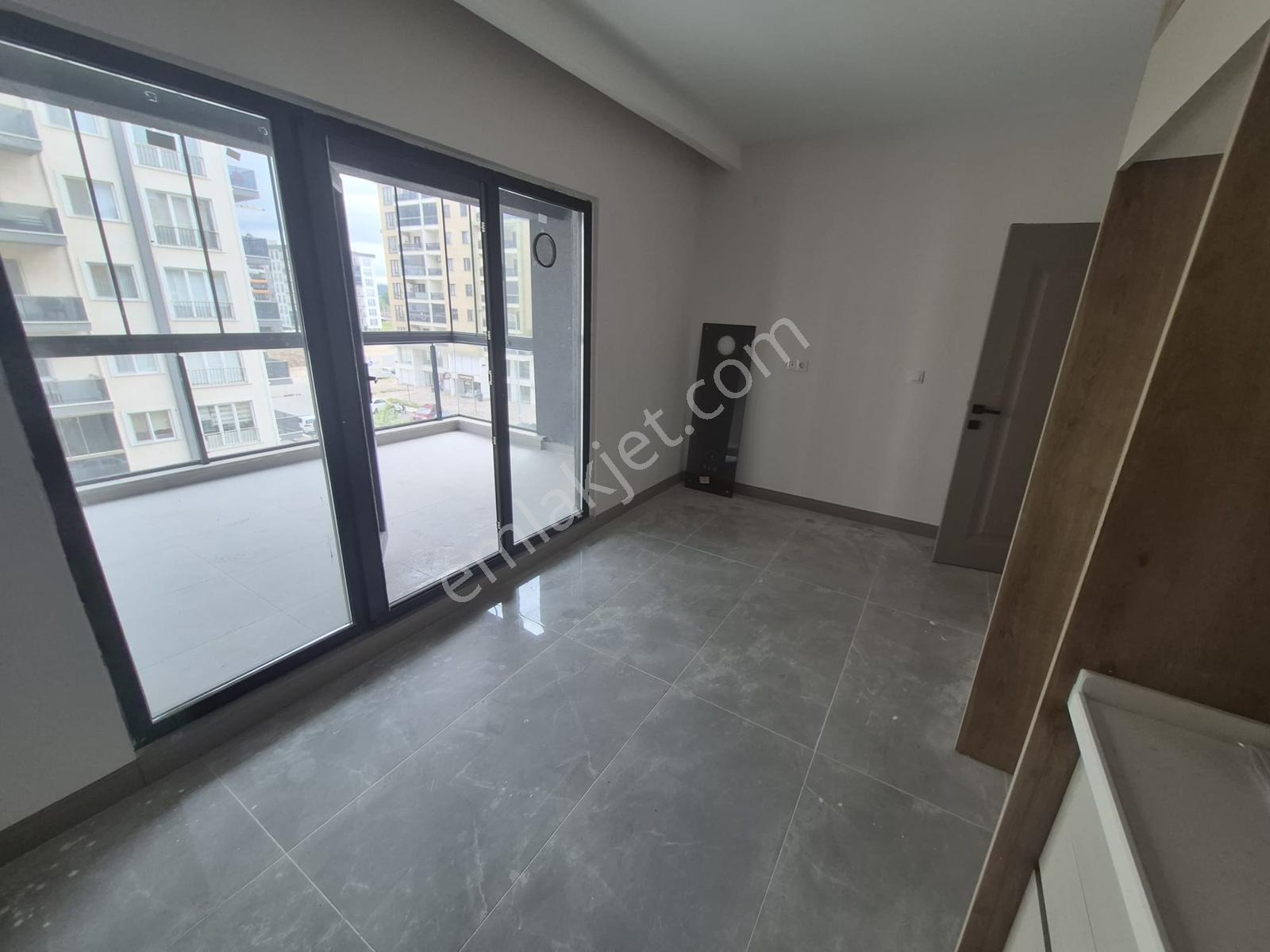 Çanakkale İsmetpaşa Mahallesi Kiralık 3+1 Arakat Daire - Görsel 9