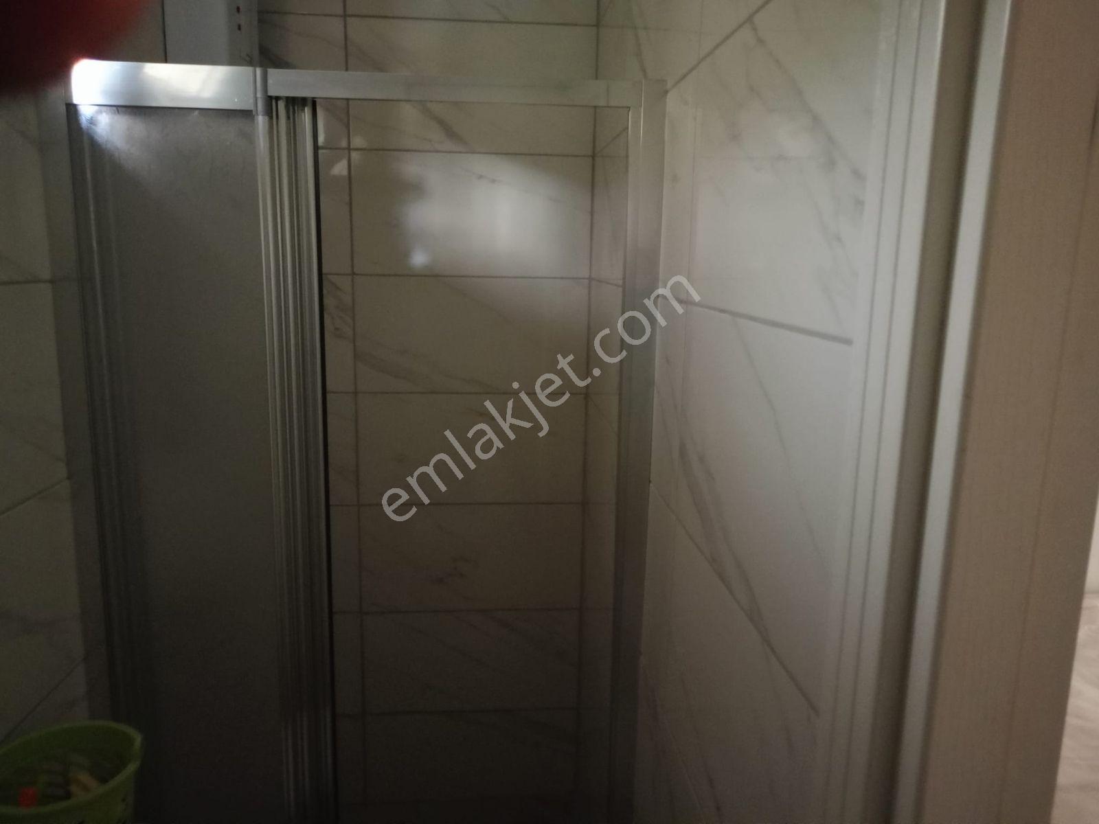 Yenigünde Satılık Mevlana Caddesine Yakın Eşyalı 1+1 Giriş - Görsel 16