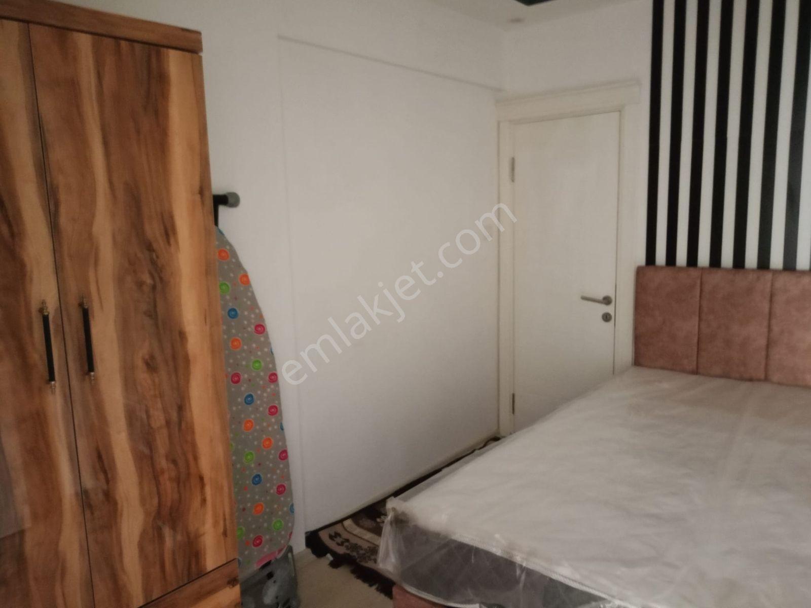 Yenigünde Satılık Mevlana Caddesine Yakın Eşyalı 1+1 Giriş - Görsel 14