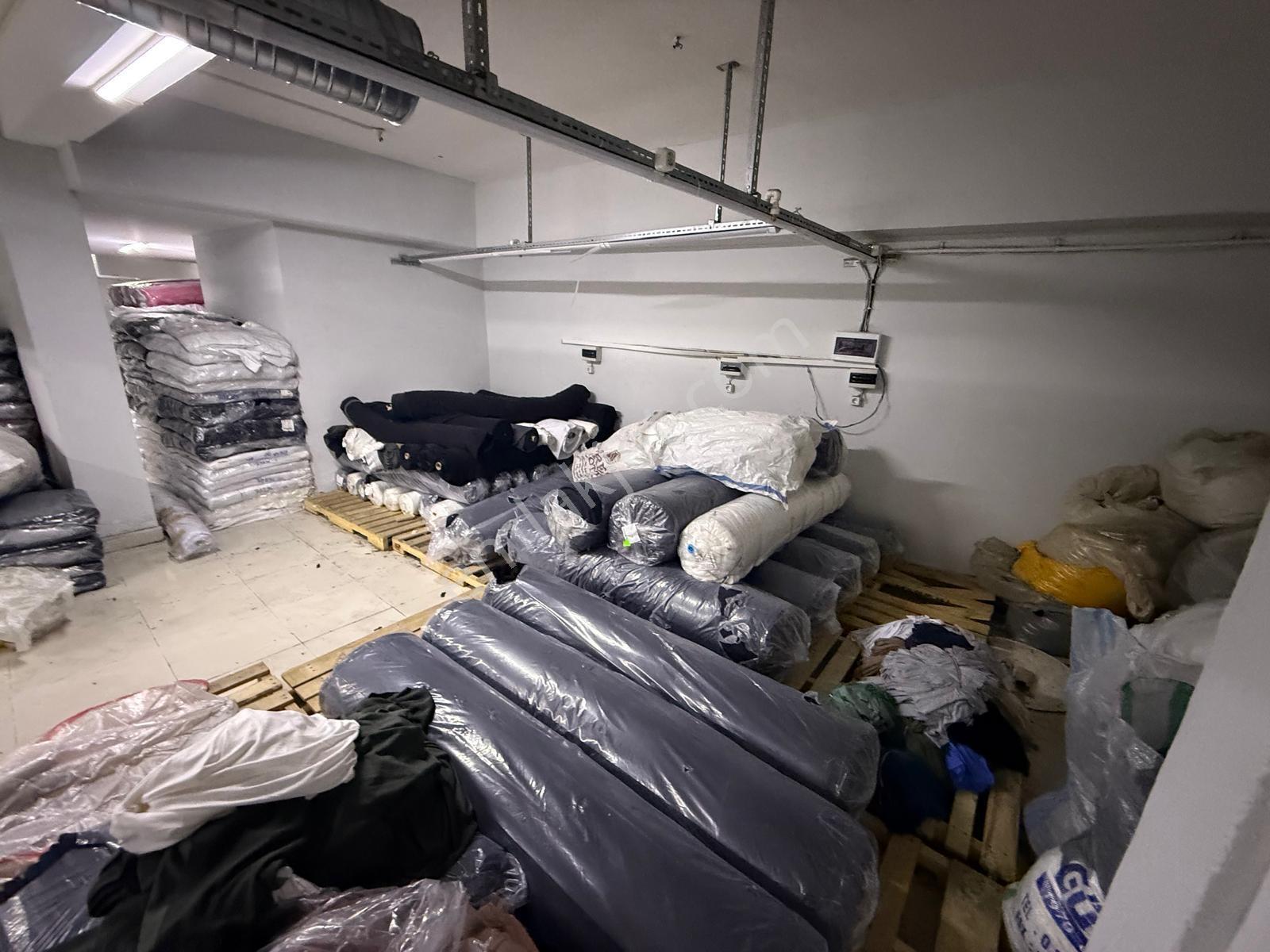 Işık'dan Menderes Metro Dibinde Kiralık İskanlı Dükkan 380m² - Görsel 12