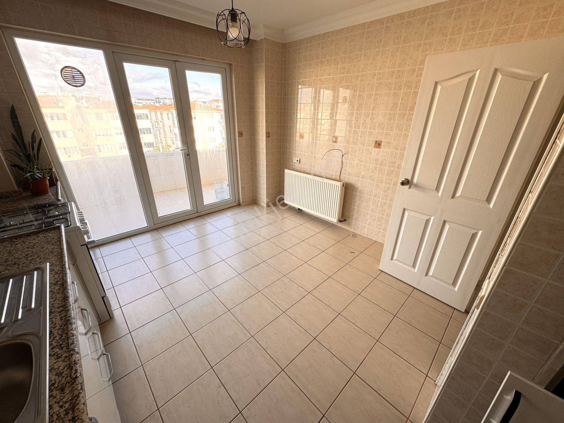 Balıkesir Paşaalanı'nda Satılık 3+1 Ferah Daire (150m²) - Görsel 16