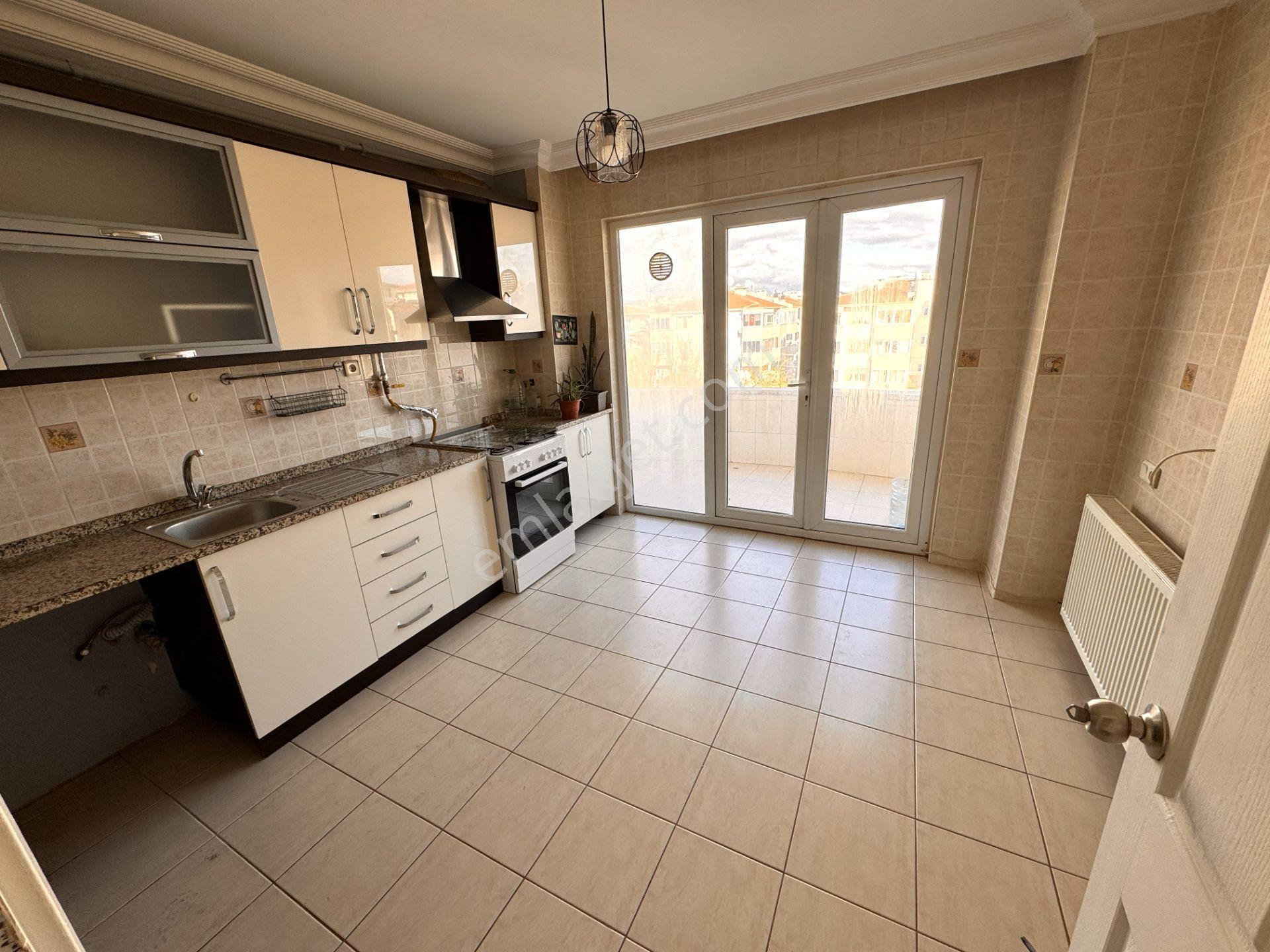 Balıkesir Paşaalanı'nda Satılık 3+1 Ferah Daire (150m²) - Görsel 15