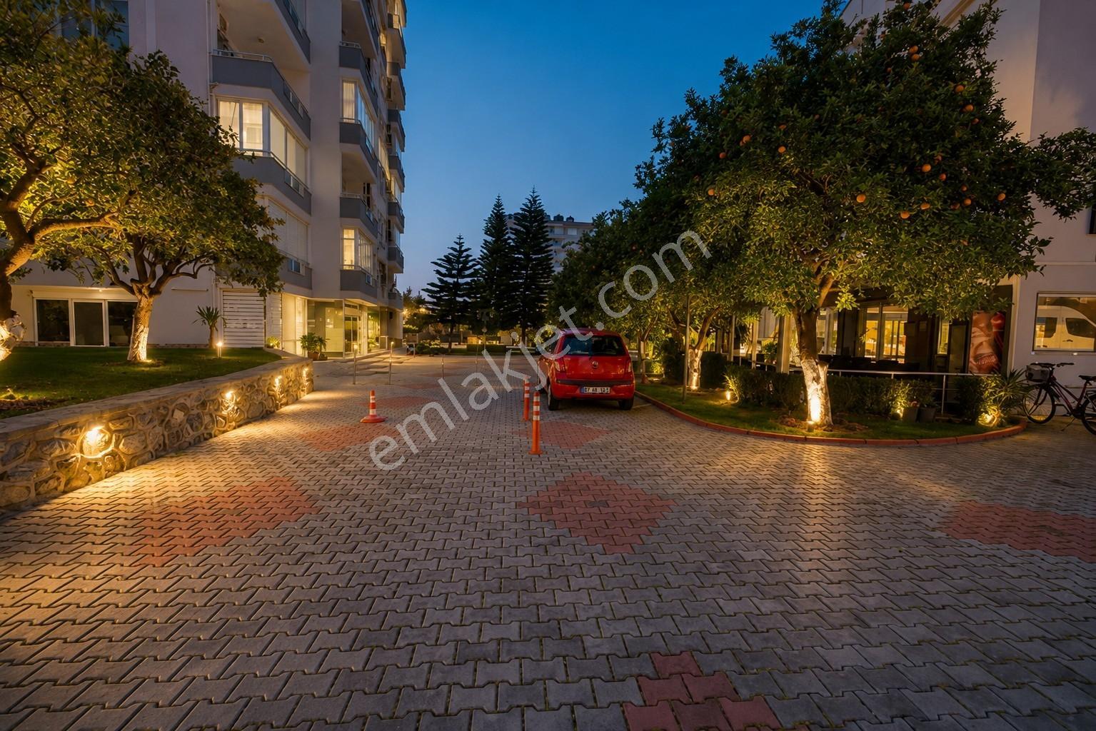 Cikcilli'de Full Aktiviteli Satılık 1+1 Eşyalı Daire For İkamet - Görsel 22