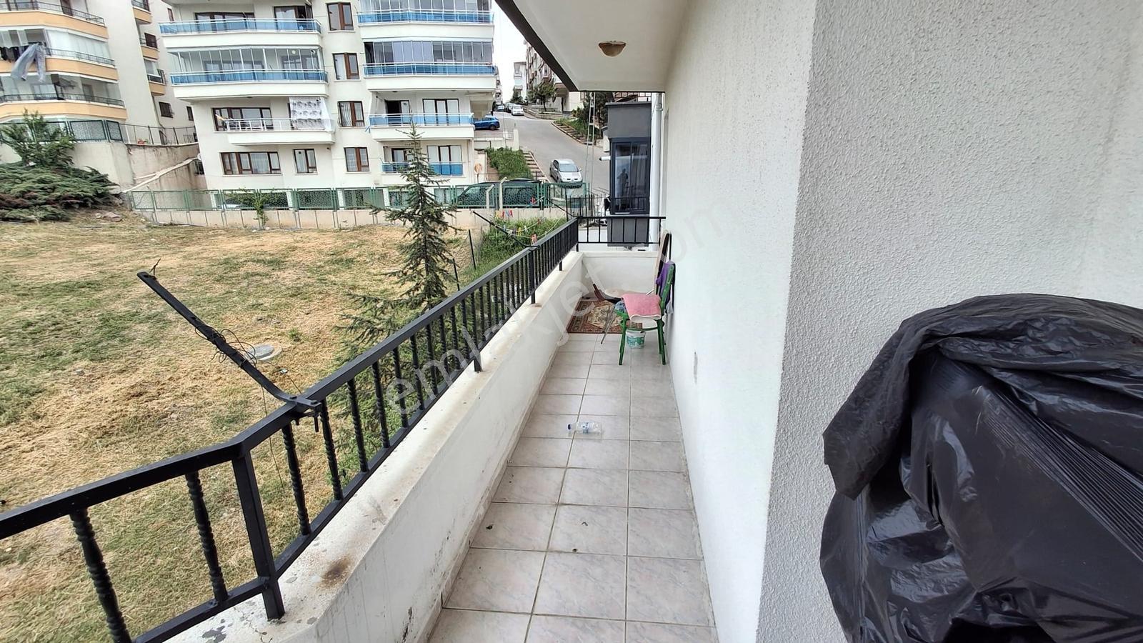 Esertepe Mahallesi Bağımsız Salon Asansörlü Ara Kat 3+1 Eşyalı - Görsel 24