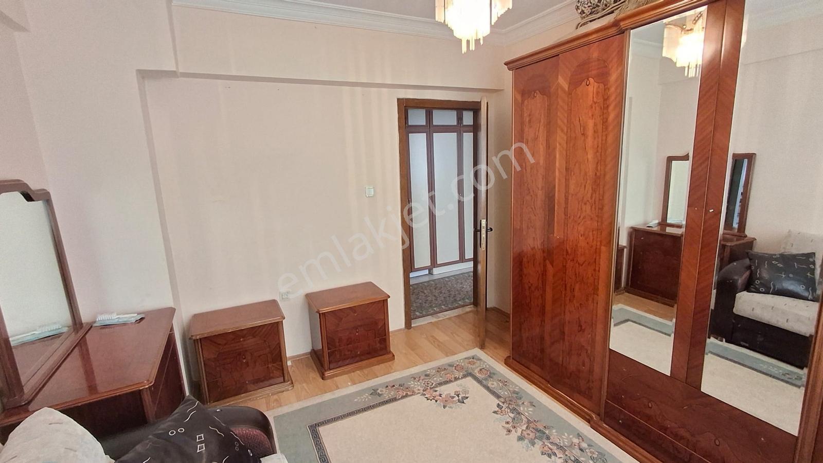 Esertepe Mahallesi Bağımsız Salon Asansörlü Ara Kat 3+1 Eşyalı - Görsel 19