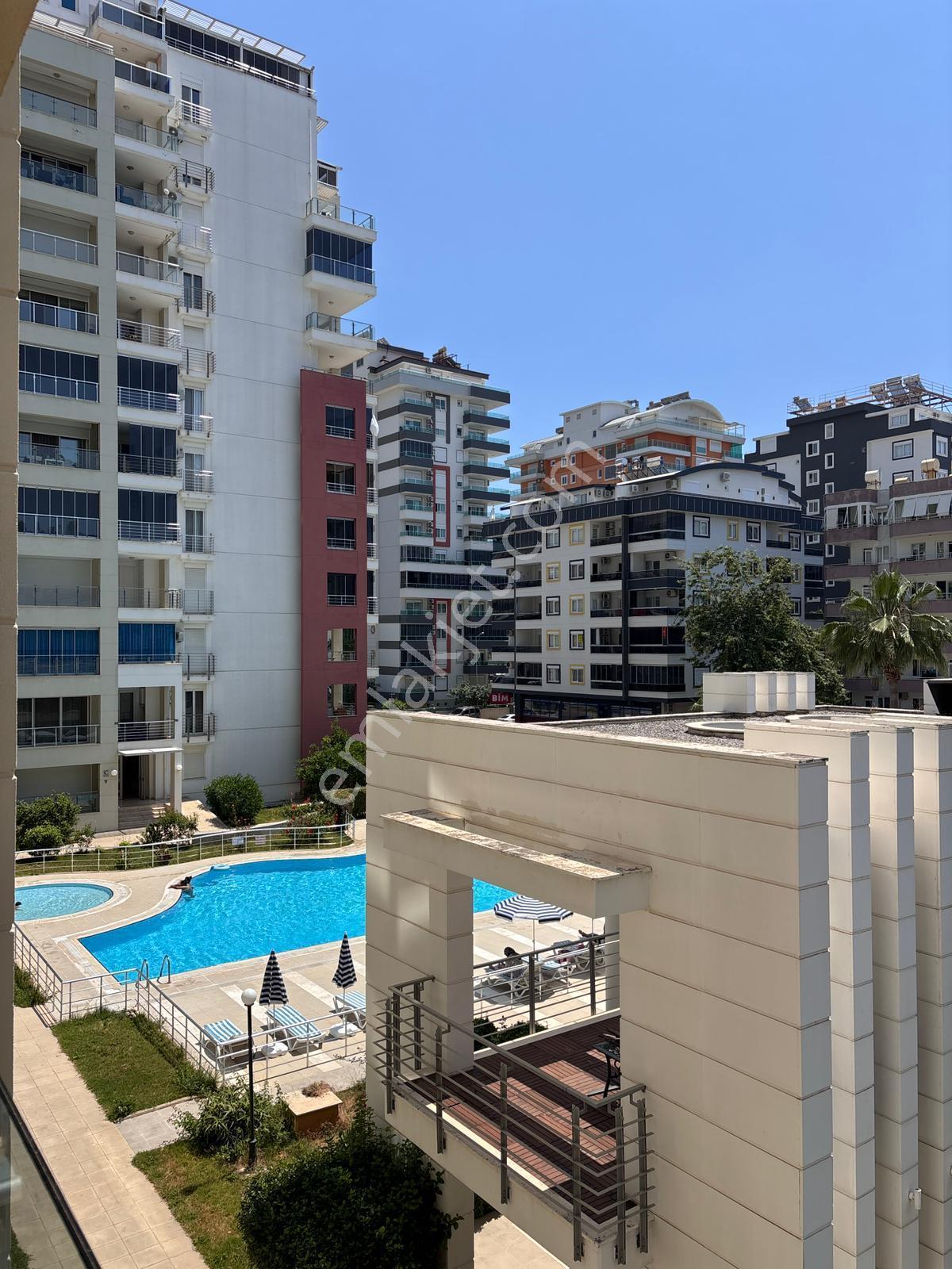 Mahmutlarda Eşyalı 2+1 Lüks Daire - Görsel 7