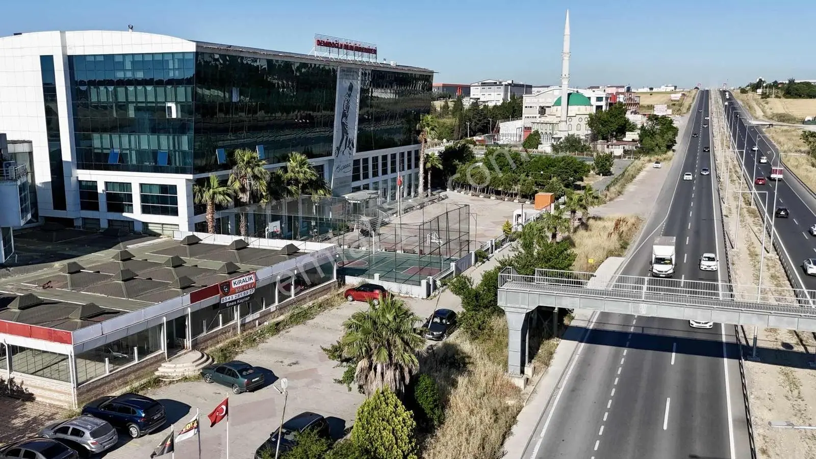 E-5 Cephe Kaçırılmayacak Fırsat Dükkan / 500-1100m2 Bölünebilir