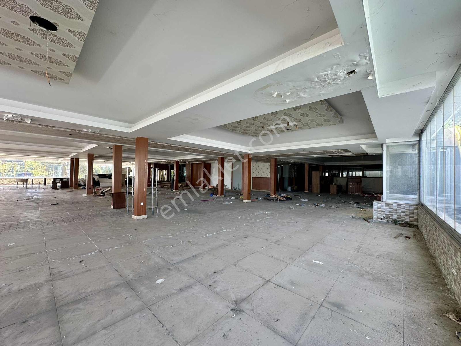 E-5 Cephe Kaçırılmayacak Fırsat Dükkan / 500-1100m2 Bölünebilir - Görsel 14