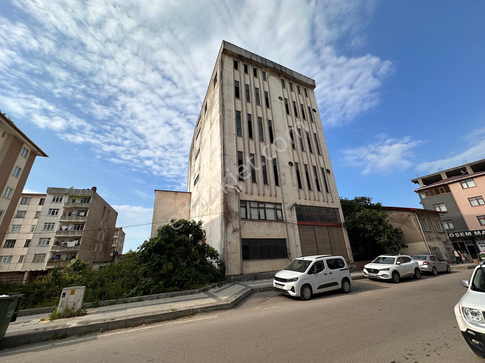Trabzon Arsin'de Yatırım Amaçlı Satılık Bina - Görsel 28
