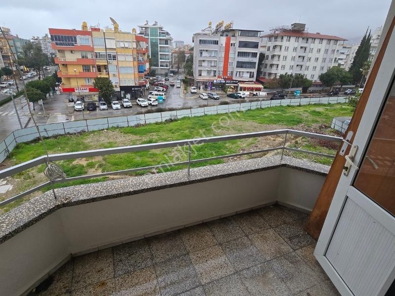 Alanya Merkezde Satılık 2+1 Geniş Daire - Görsel 16