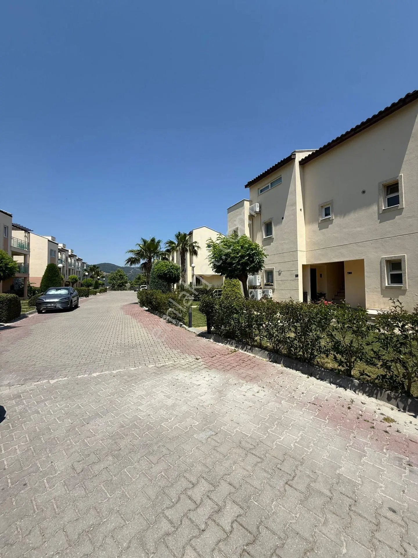 Kuşadası Golf Resort'te Satılık Full Eşyalı,manzaralı 1+1 - Görsel 3